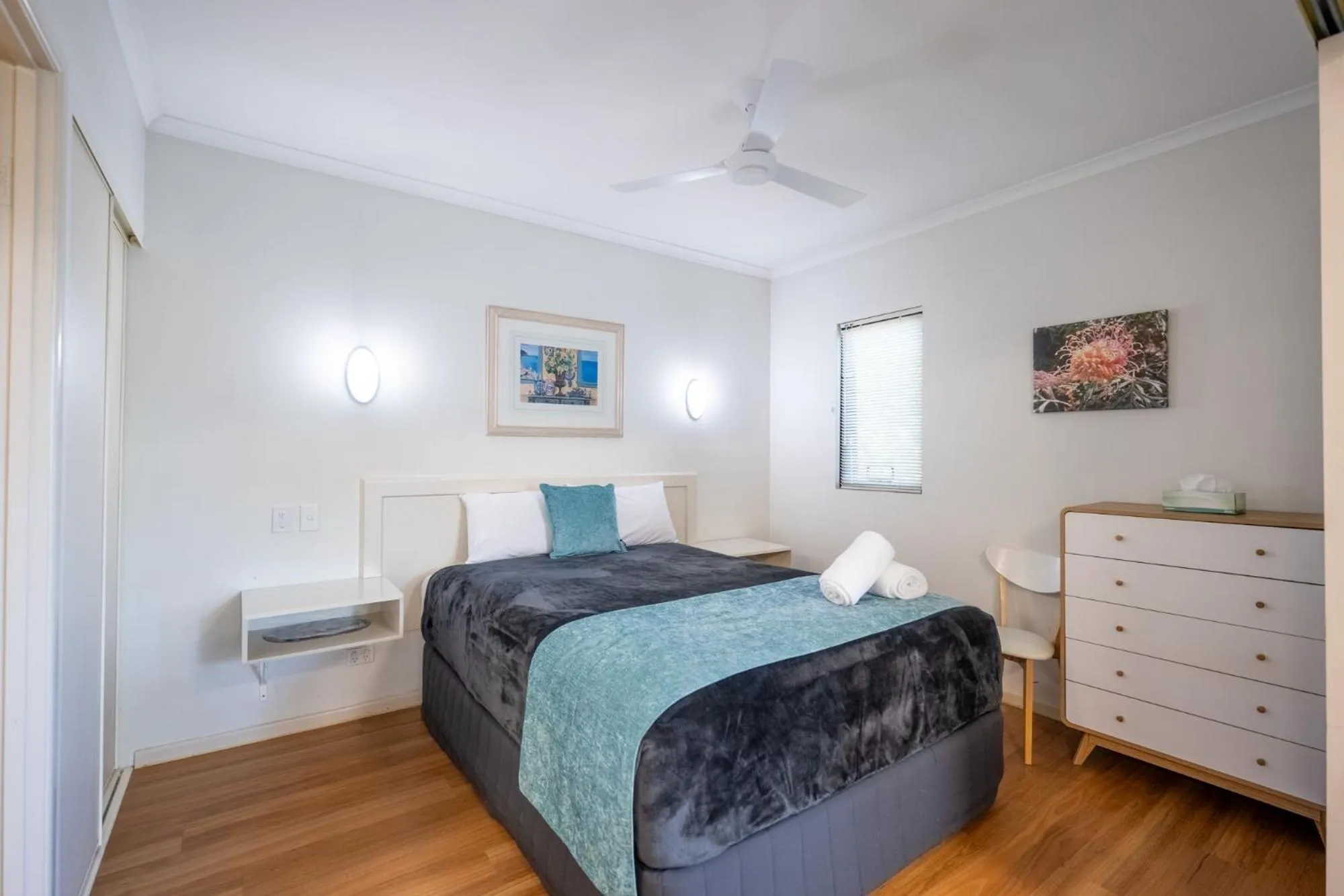 Bed in Noosa River Sandy Shores