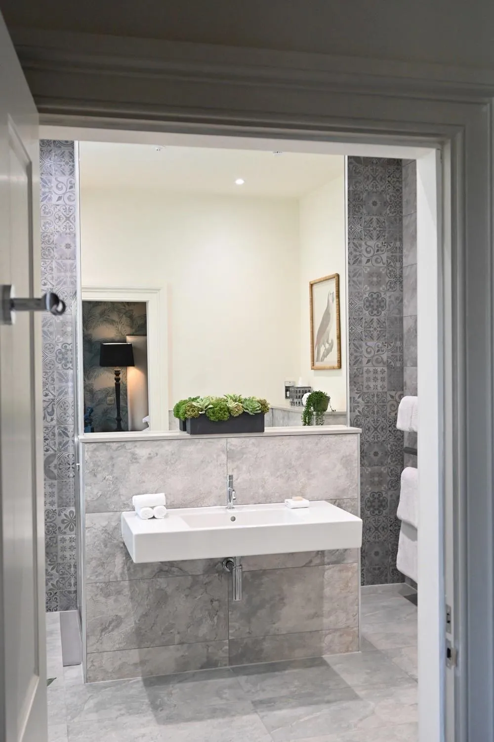 Shower in The Rutland Hotel & Apartments