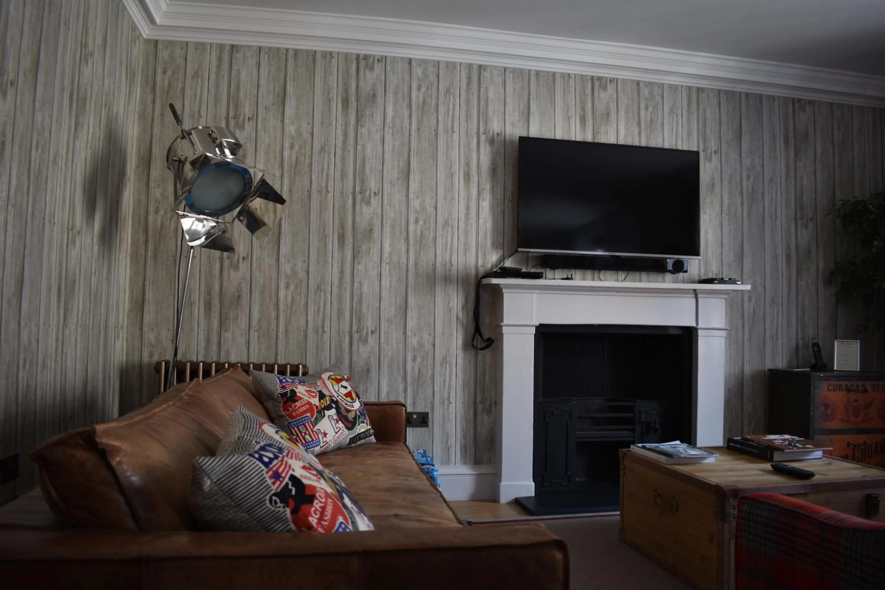 Communal lounge/ TV room in The Rutland Hotel & Apartments