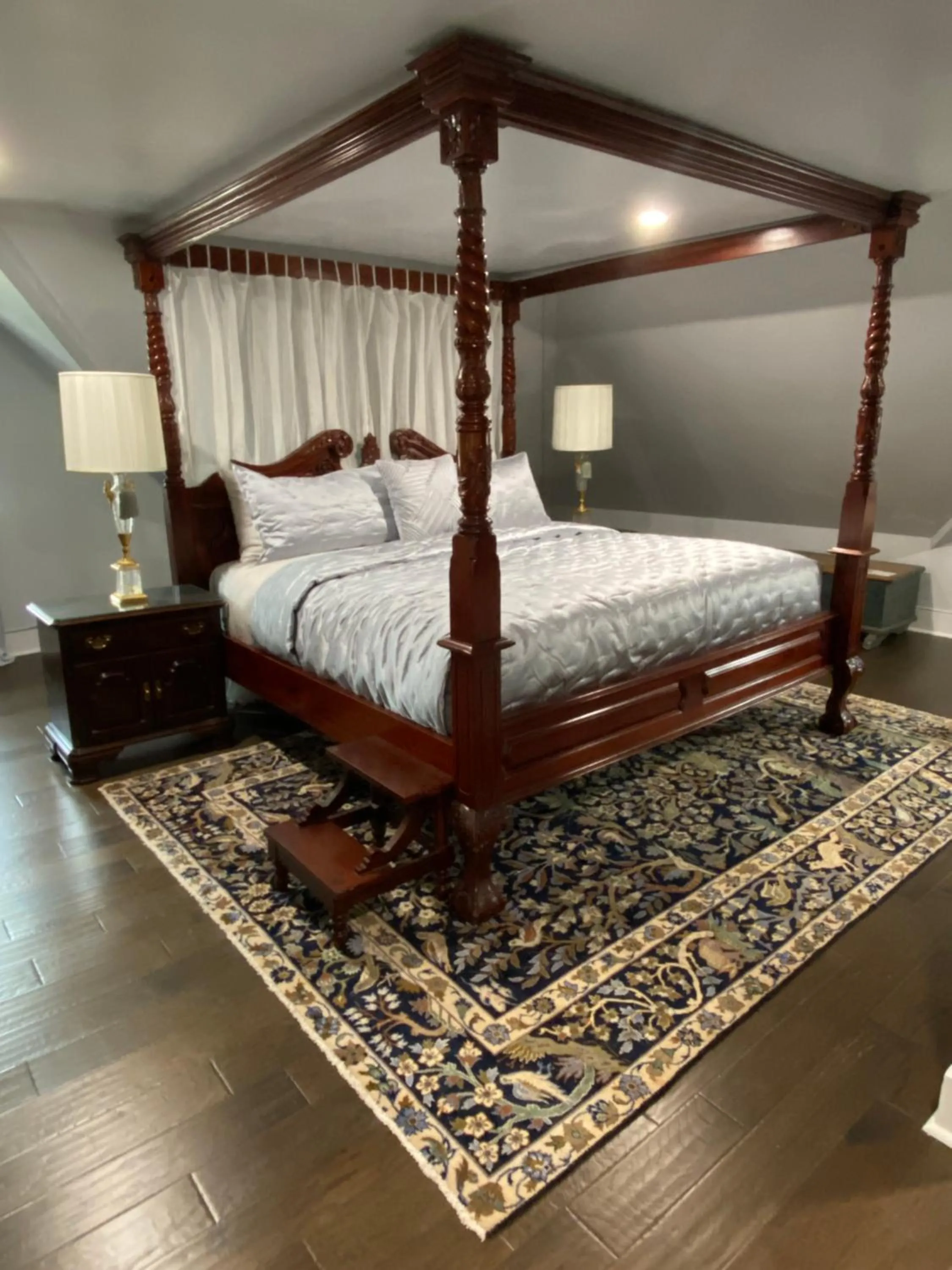 Bed in 1000 Islands Bed and Breakfast-The Bulloch House