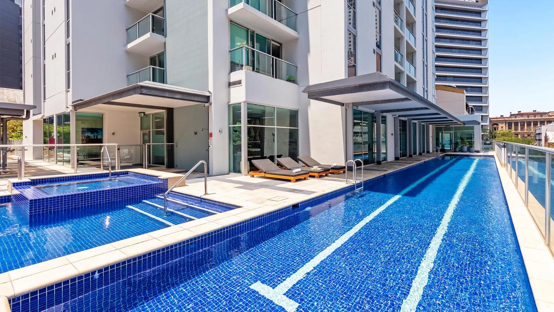 Swimming pool in Oaks Brisbane Festival Suites
