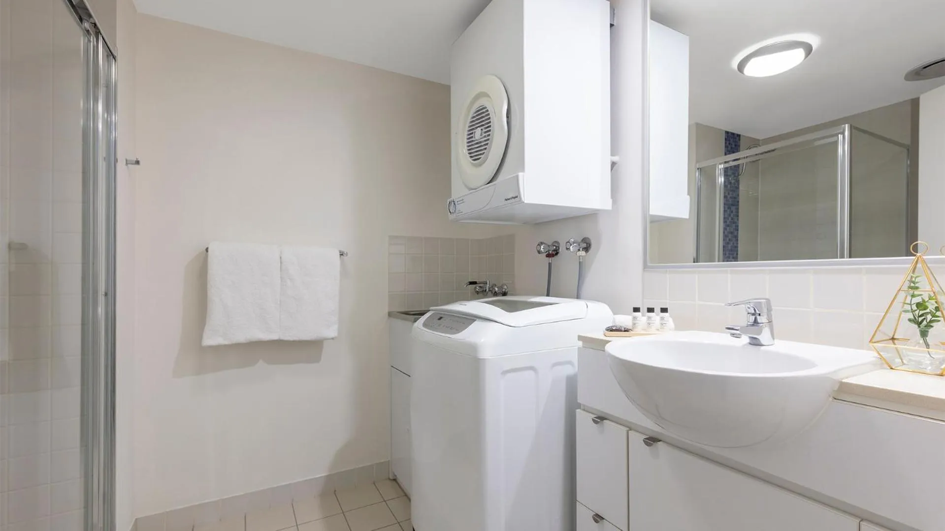 Bathroom in Oaks Brisbane Festival Suites