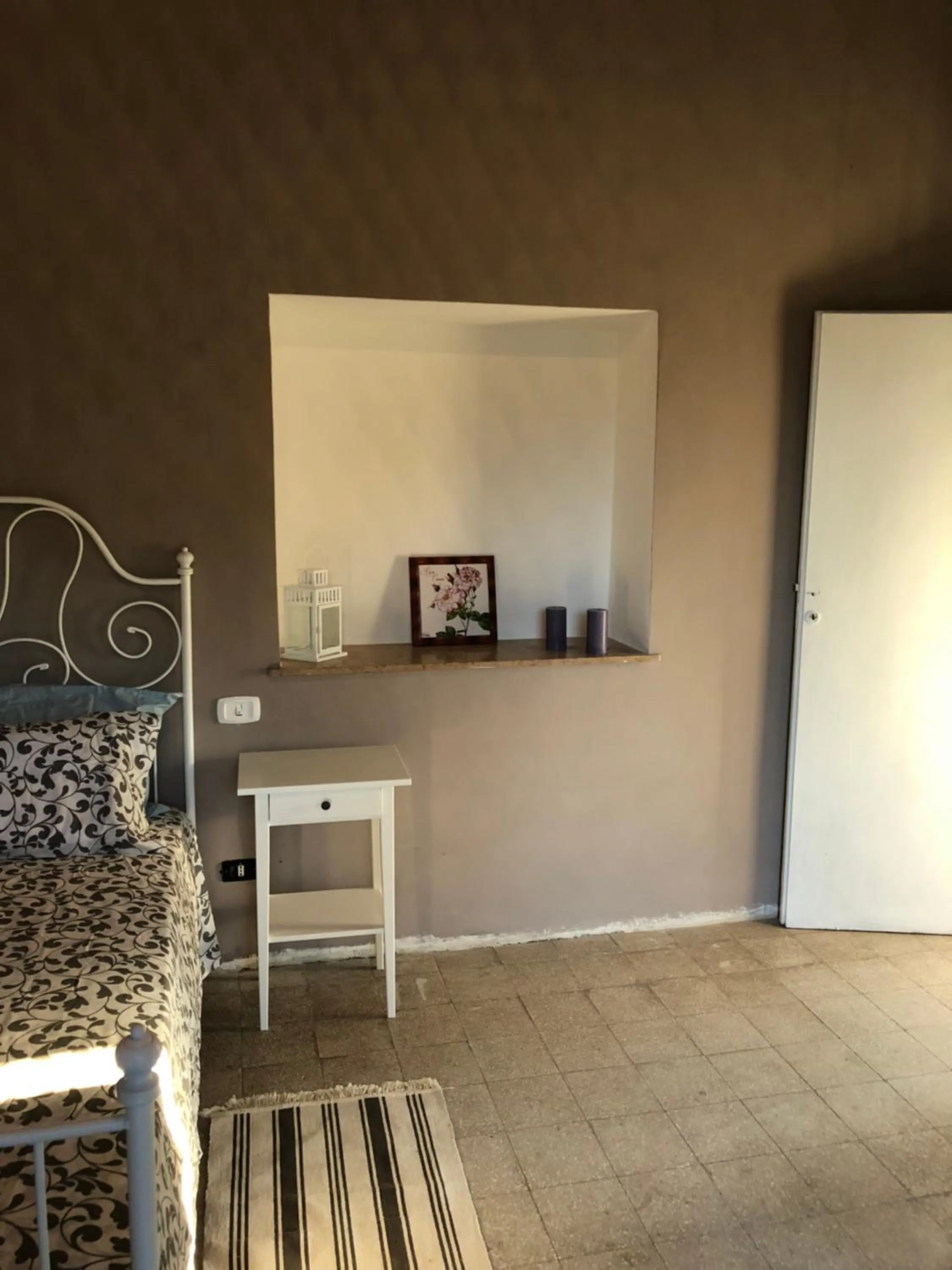 Photo of the whole room in Decri resort