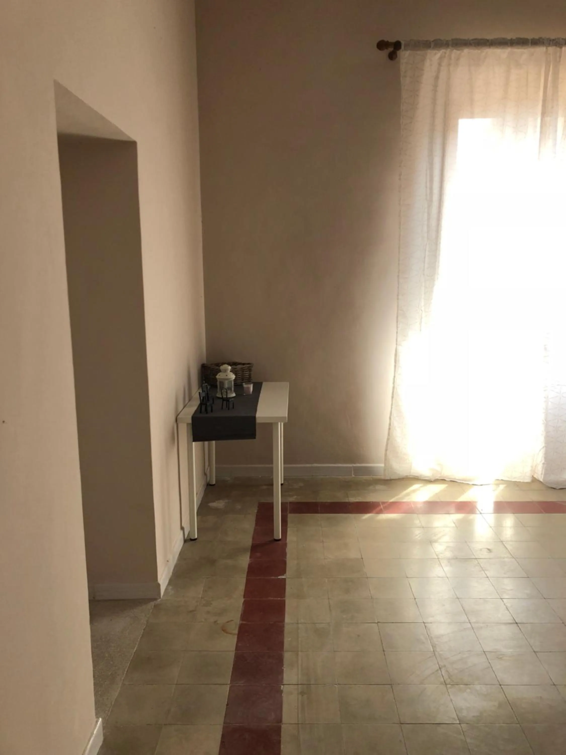 Photo of the whole room in Decri resort