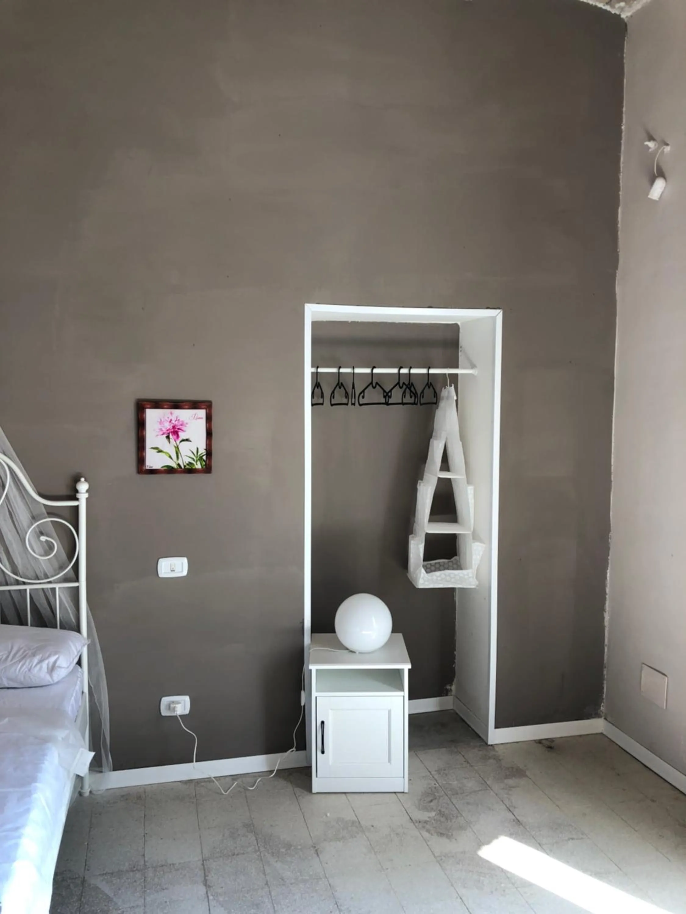 Photo of the whole room, Bed in Decri resort