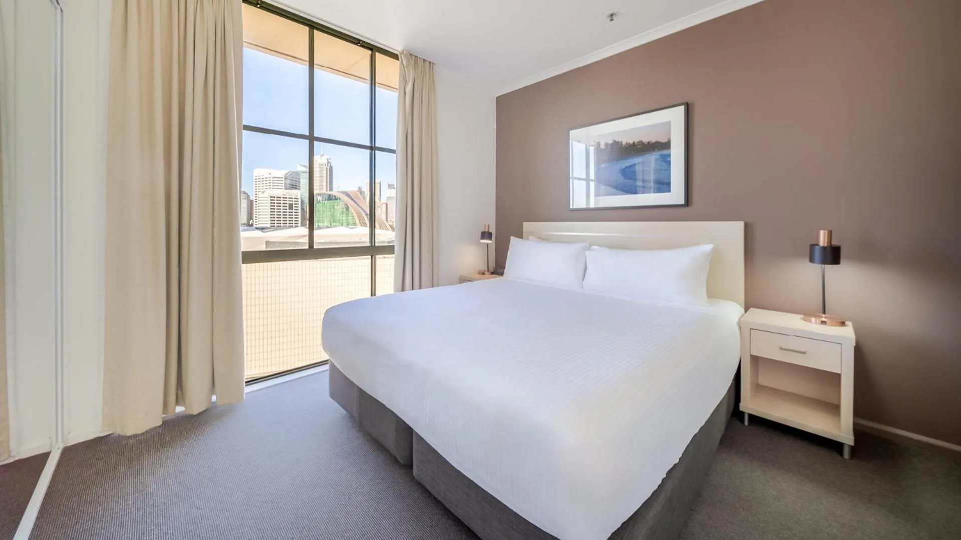 Bed in Oaks Sydney Goldsbrough Suites