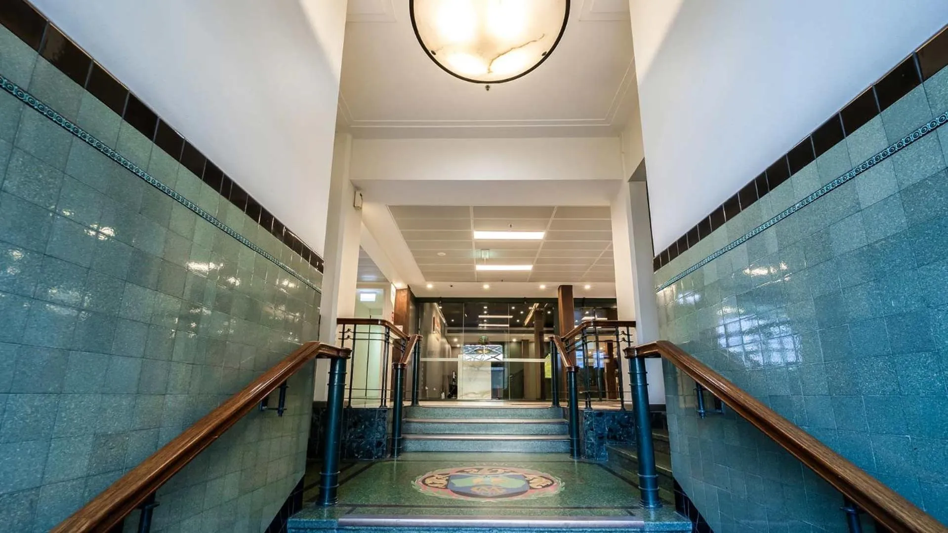 Property building in Oaks Sydney Goldsbrough Suites