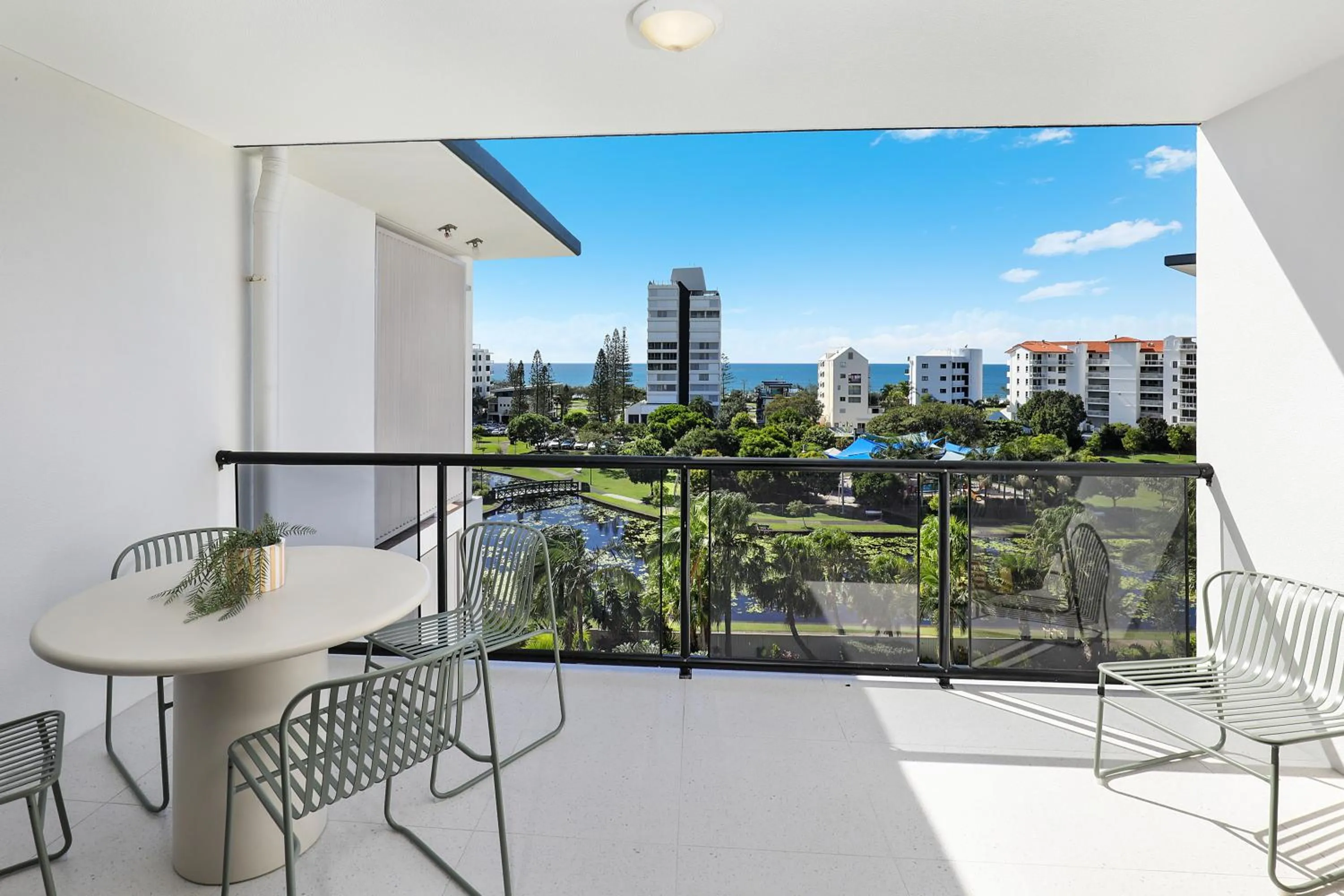 The Mirage Resort Alexandra Headland