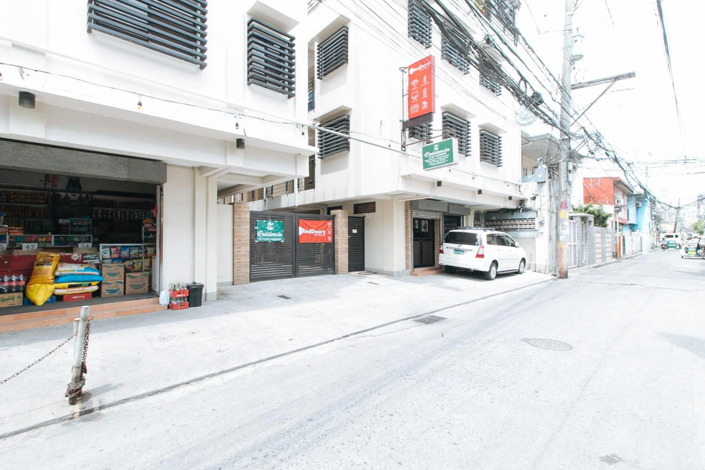 Street view in RedDoorz near Pasay Taft