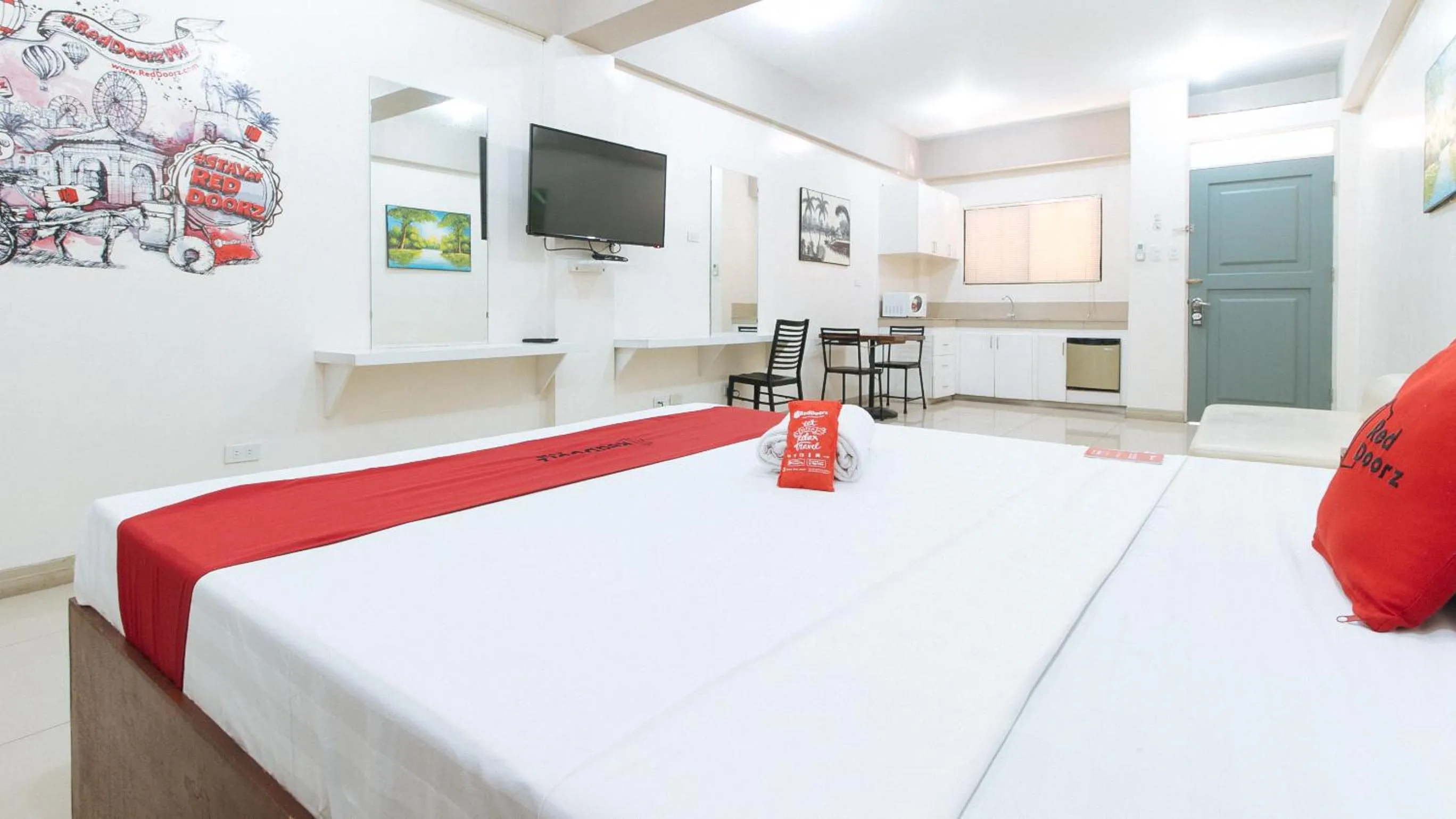 Bedroom, Bed in RedDoorz near Pasay Taft