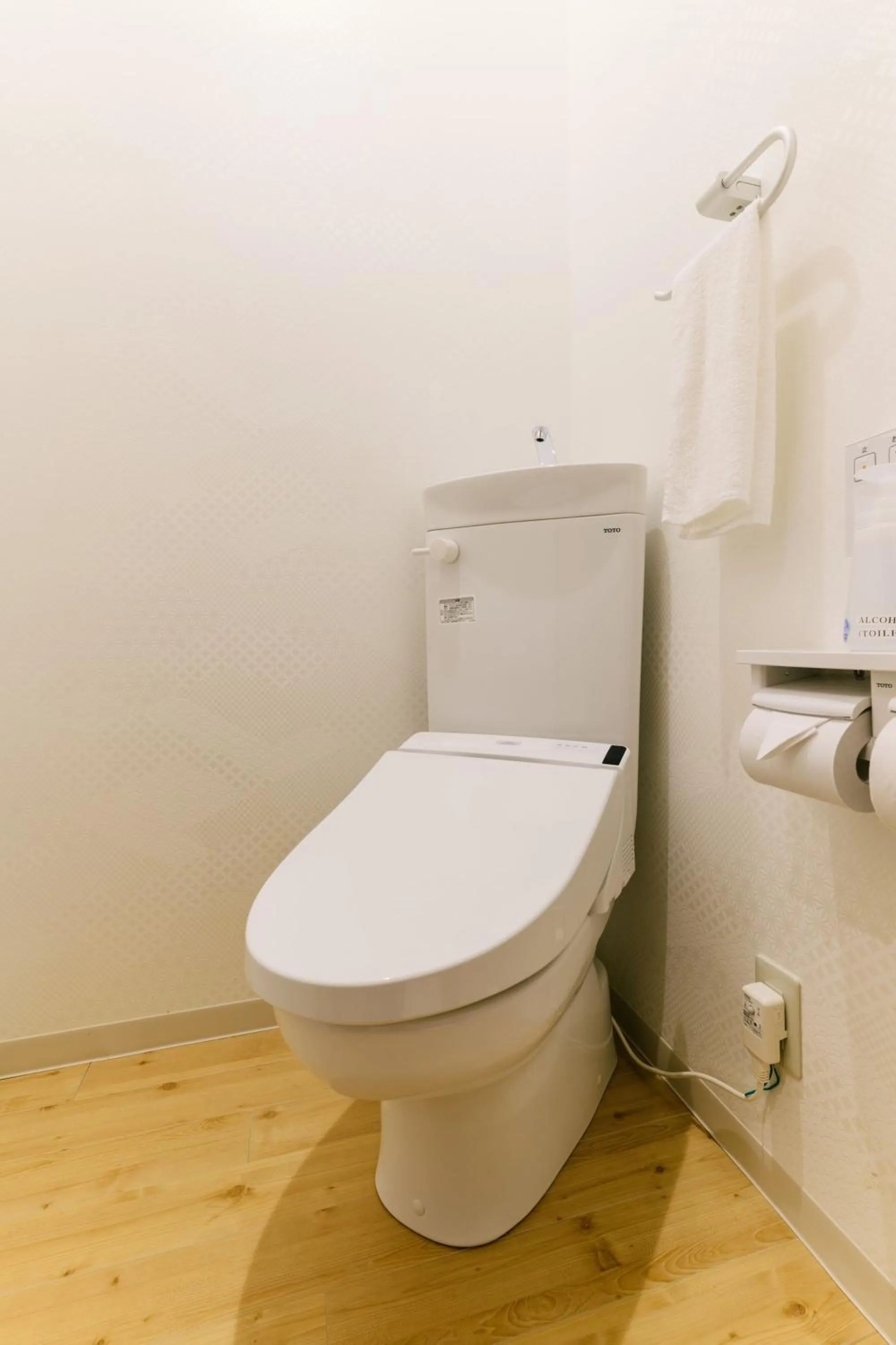 Toilet in TEN APARTMENT HOTEL