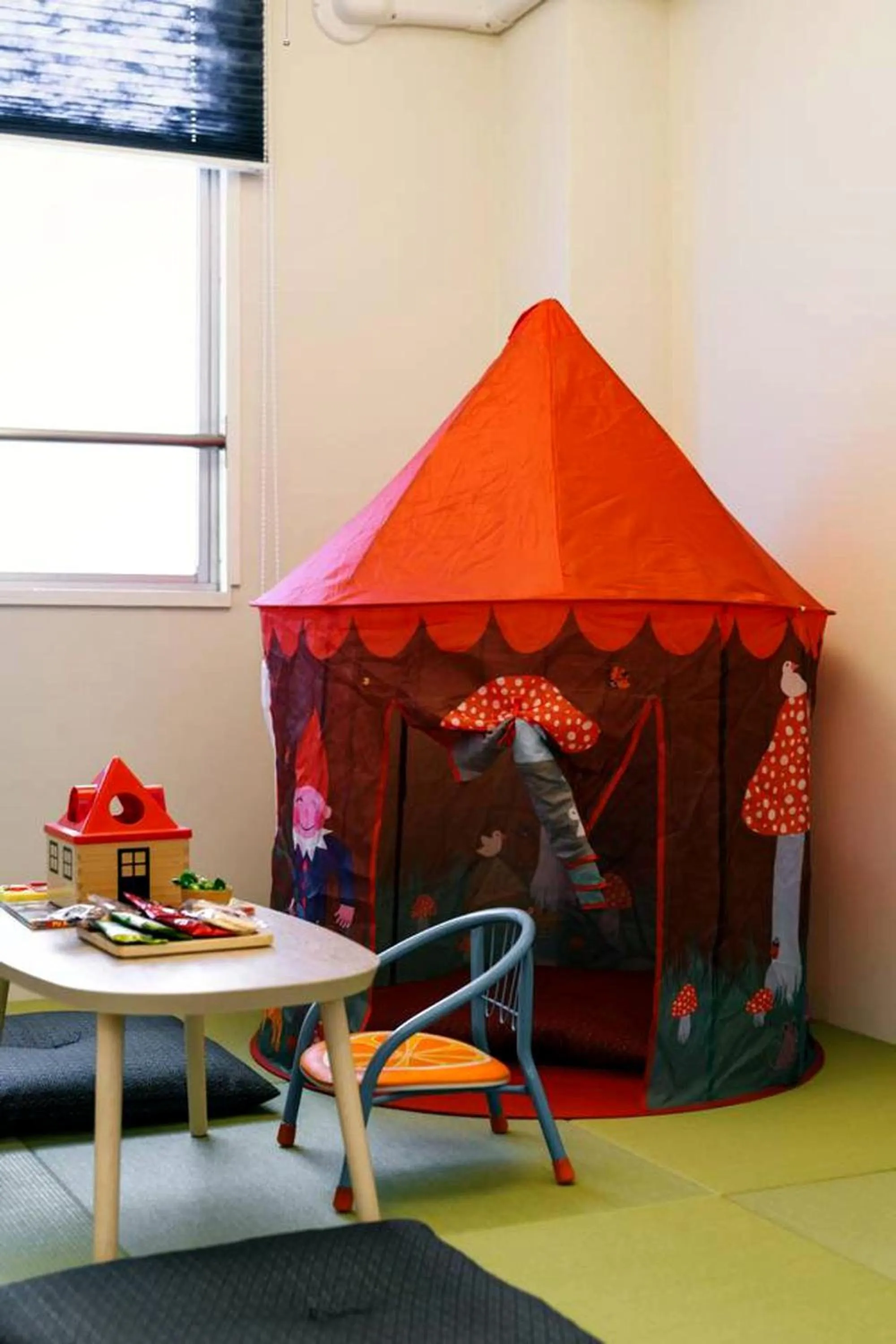 Seating area in TEN APARTMENT HOTEL