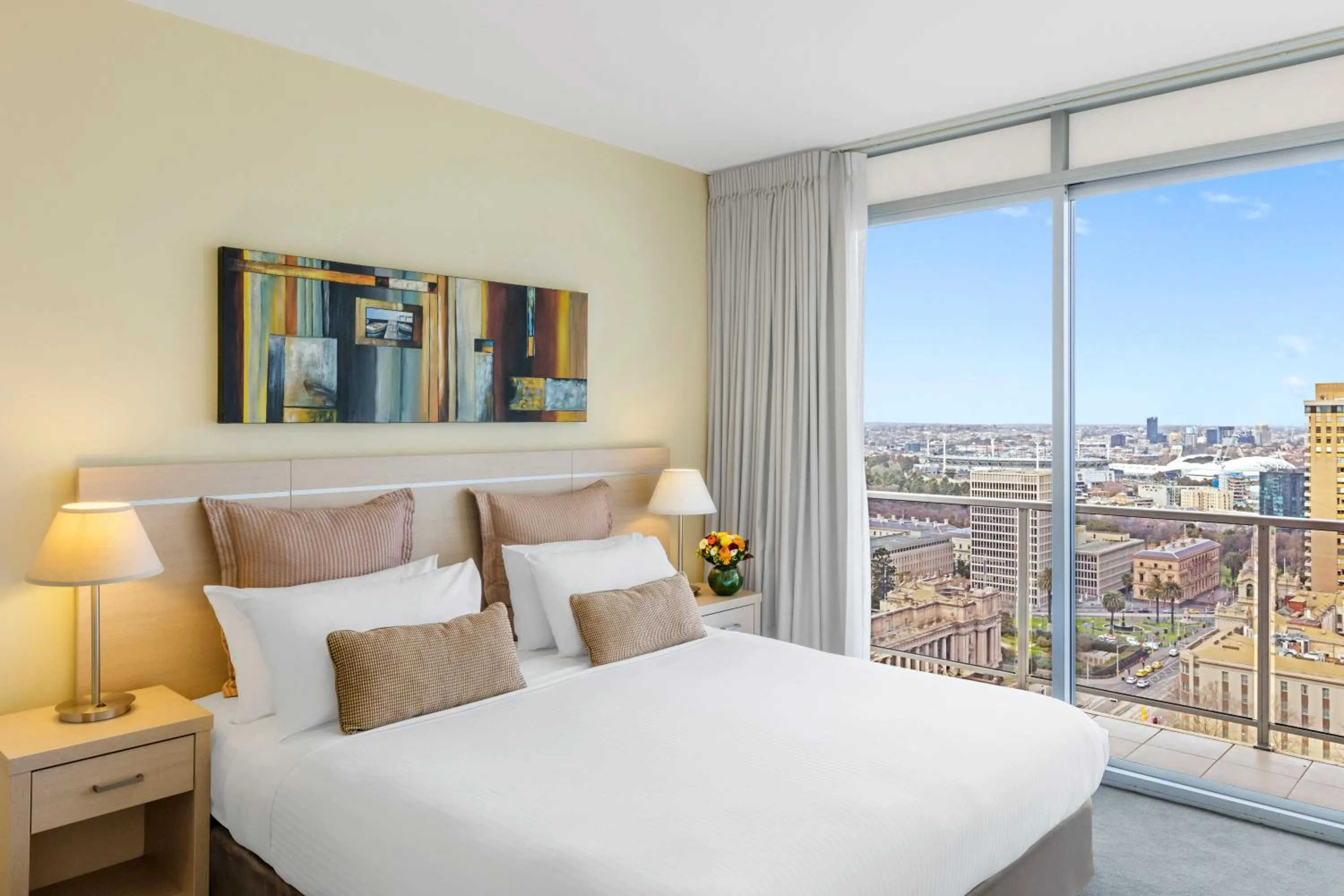 Bedroom, Bed in Oaks Melbourne on Lonsdale Suites