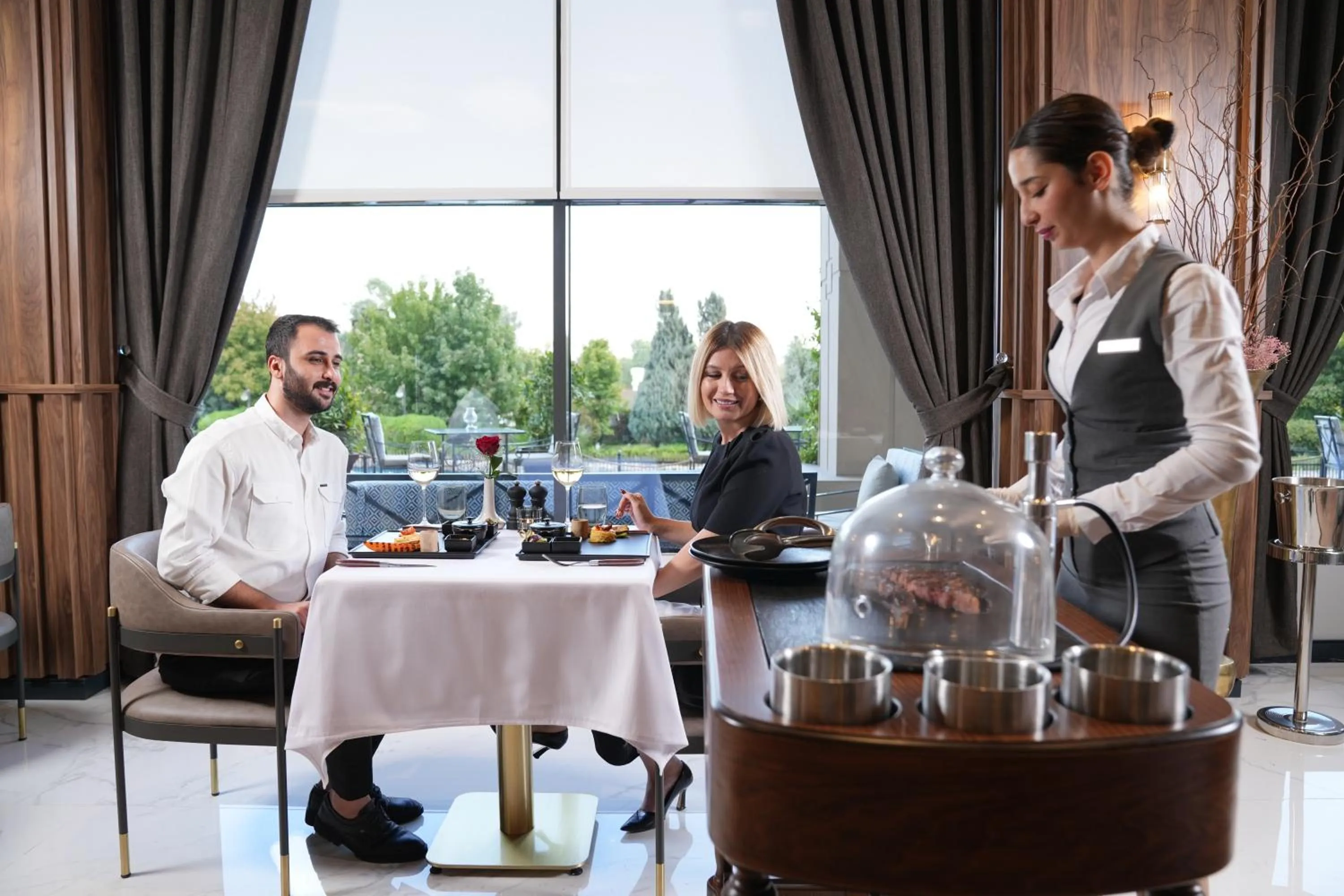 Restaurant/places to eat in Divan Erbil Hotel