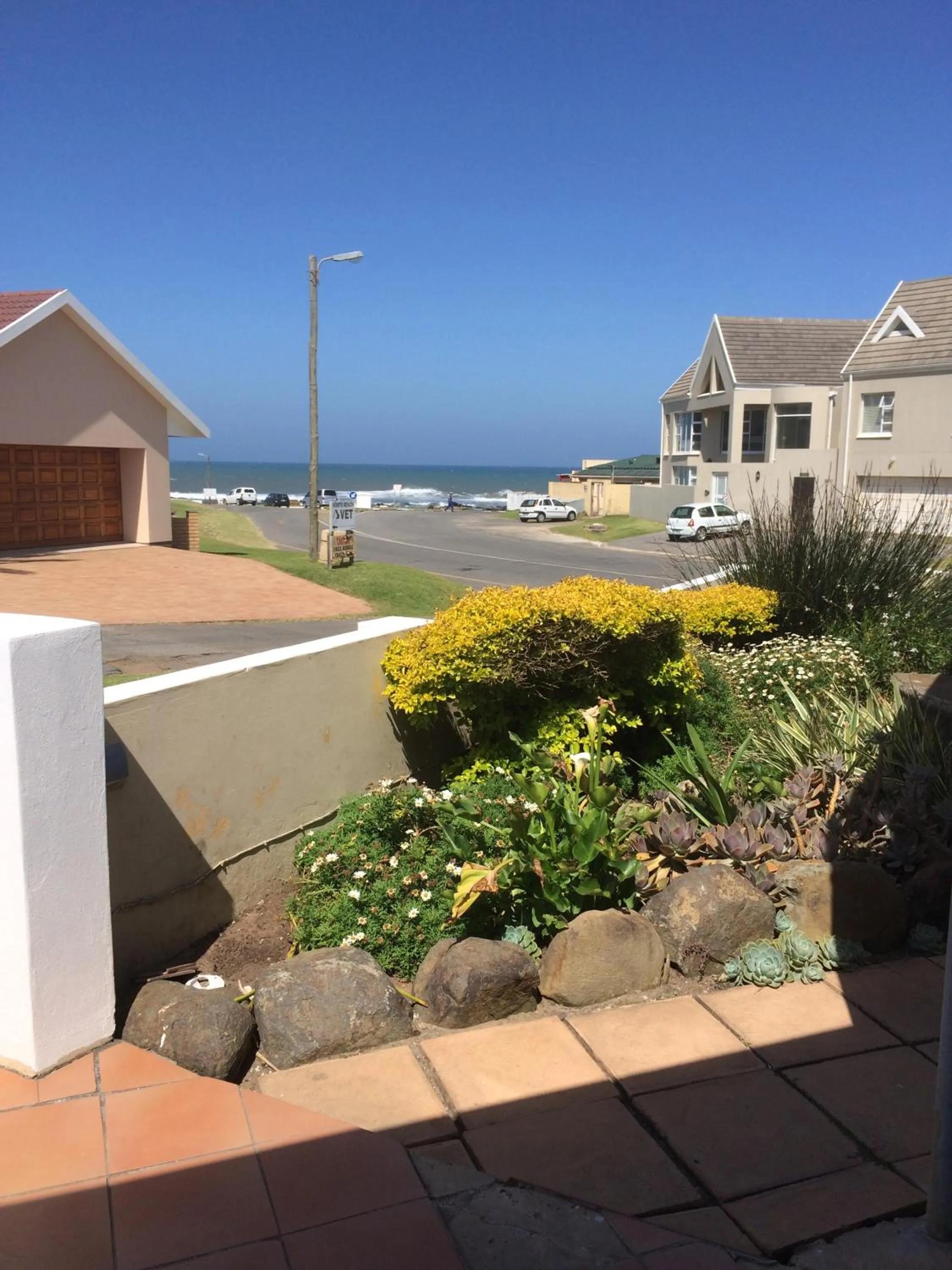 Garden view in Breeze Inn Guesthouse