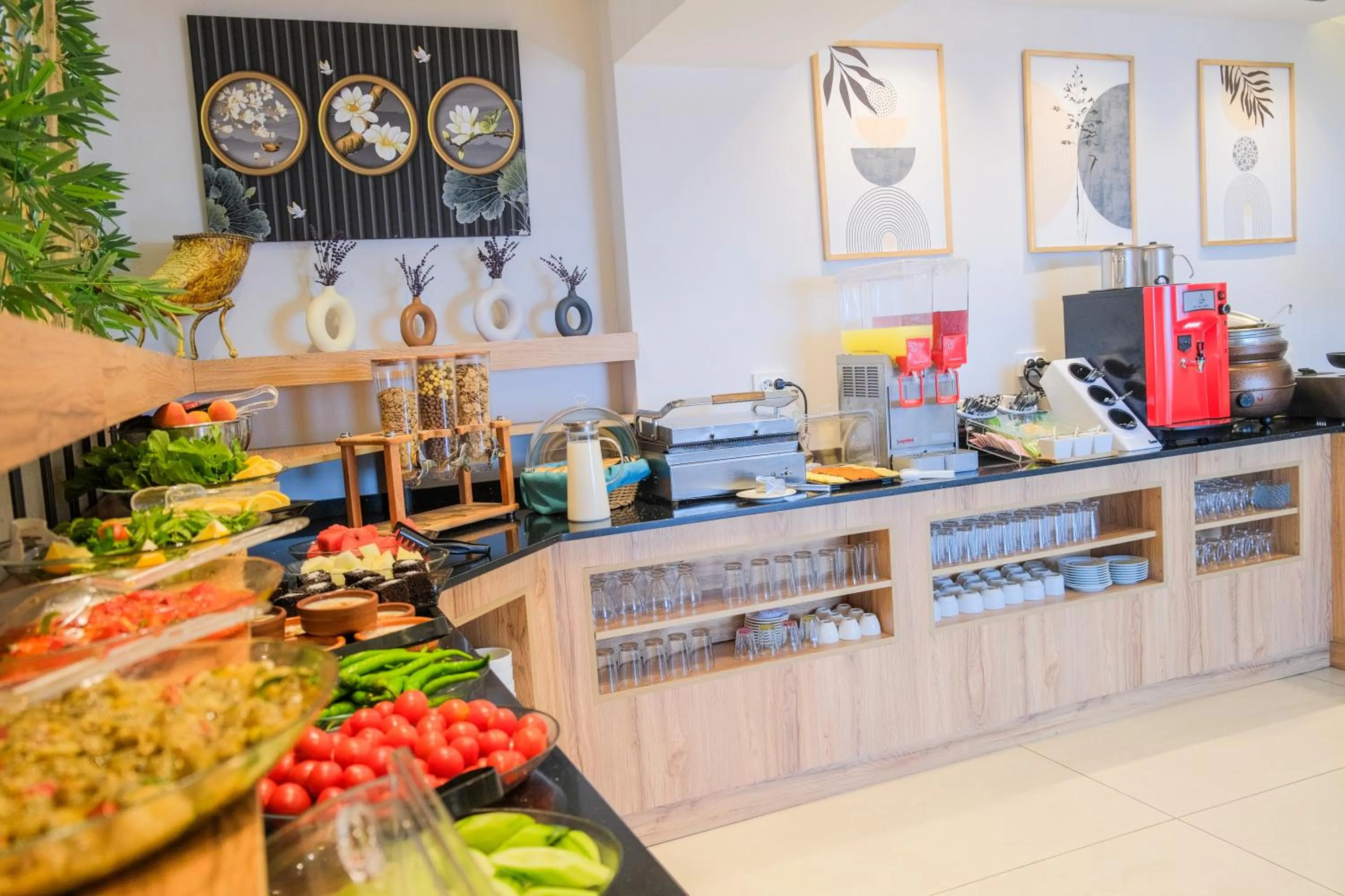 Buffet breakfast in Ali Bilir Otel