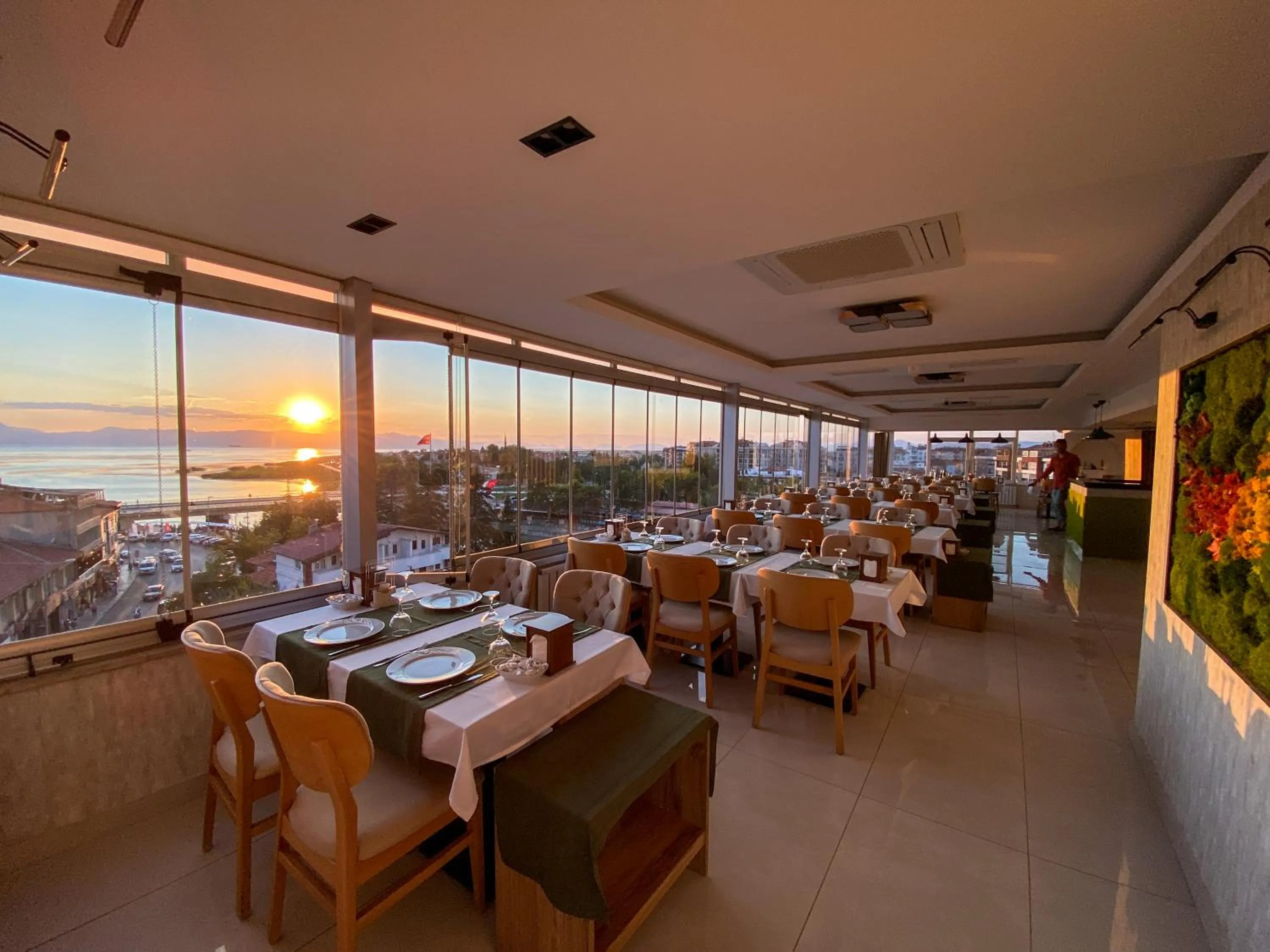 Restaurant/places to eat in Ali Bilir Otel