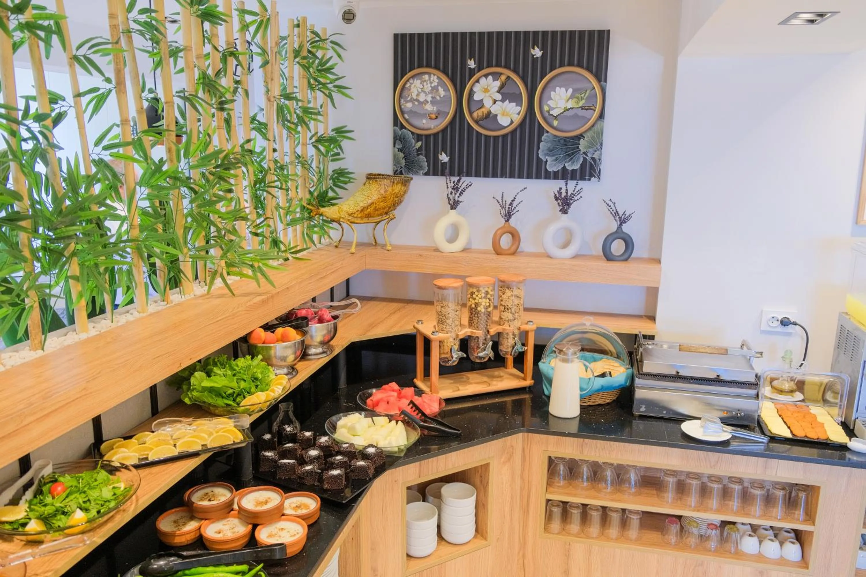 Buffet breakfast in Ali Bilir Otel