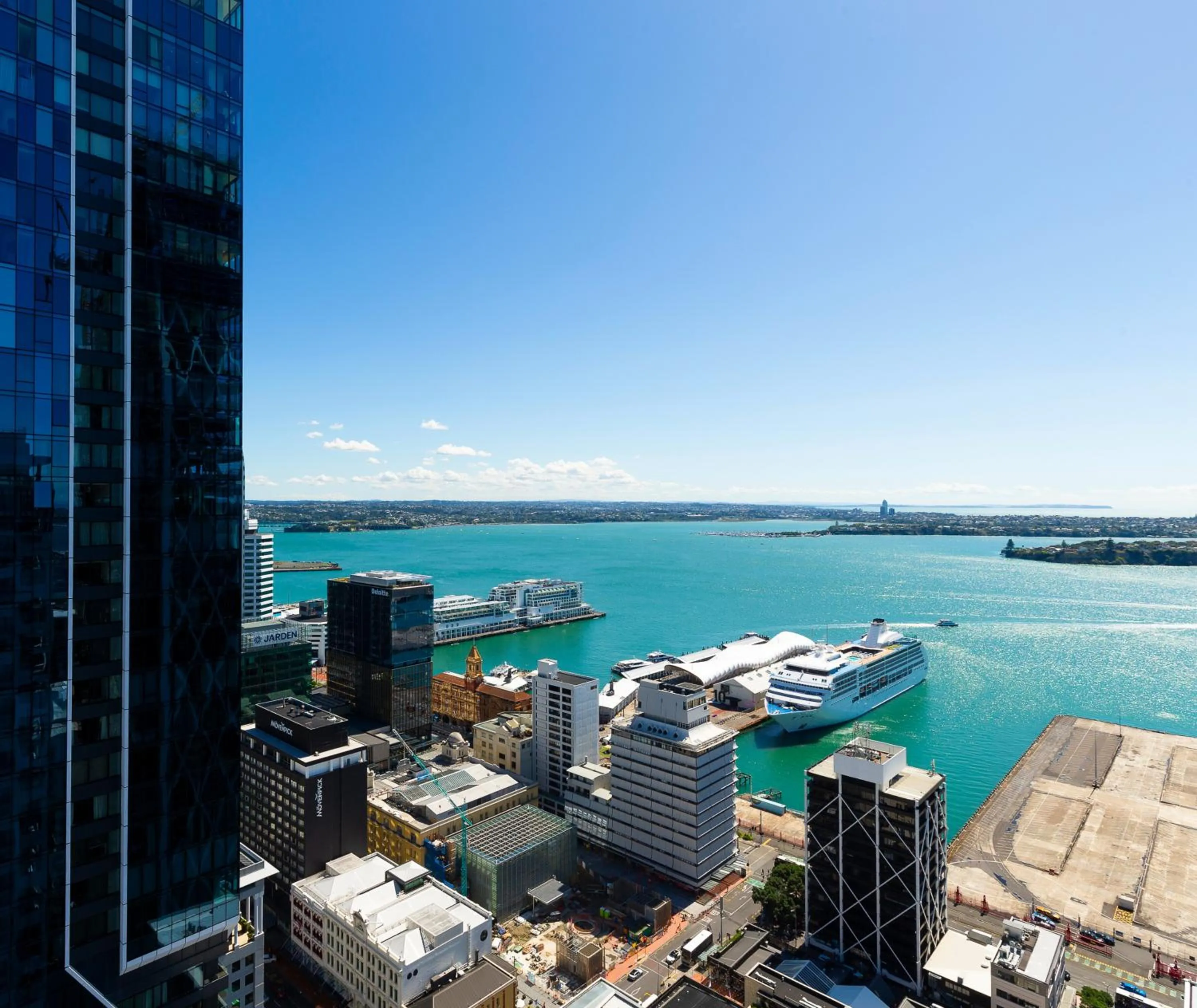 View (from property/room) in Auckland Harbour Suites