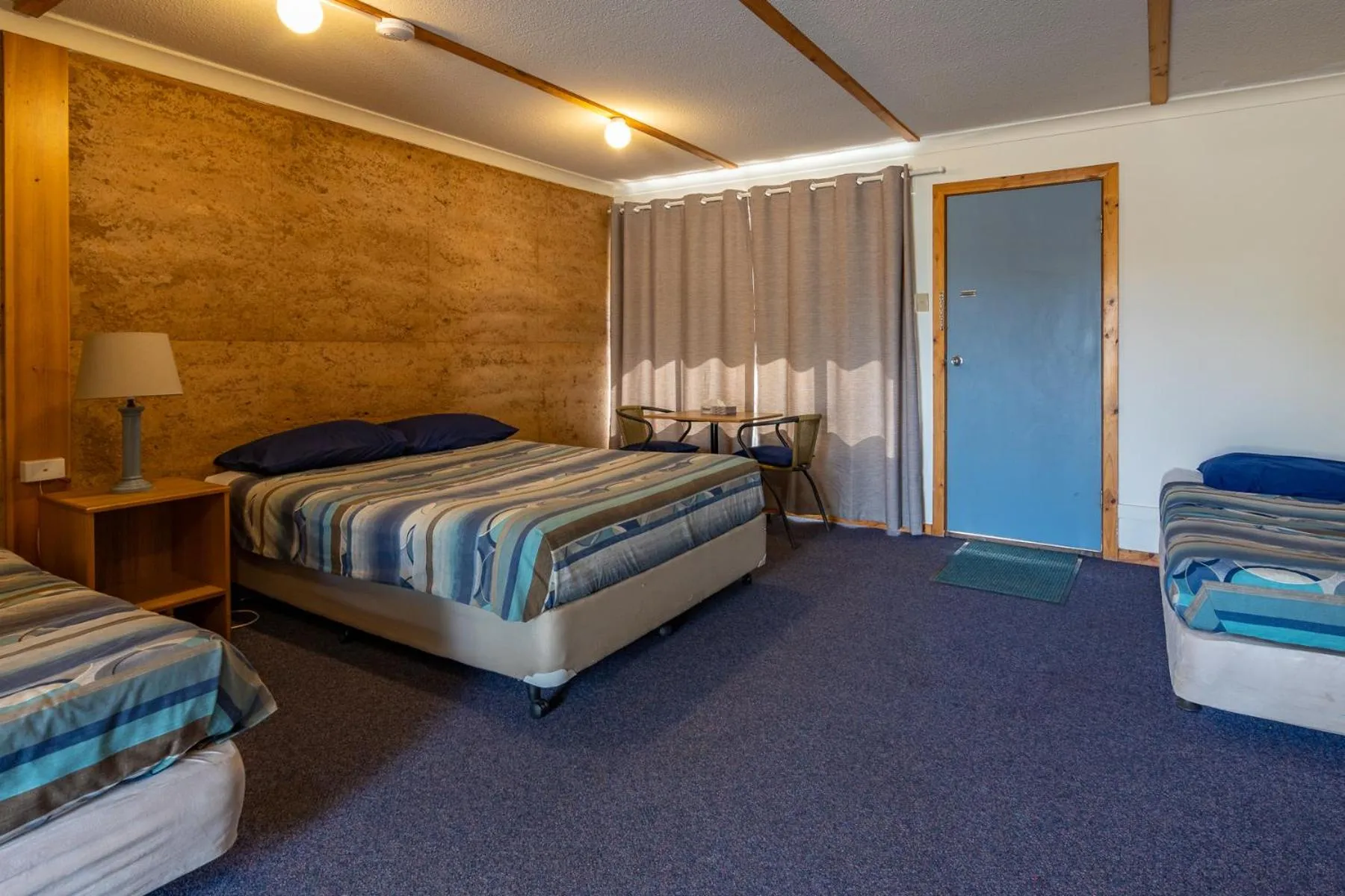 Bed in Ngadju Gateway Motel Norseman formally Great Western Motel