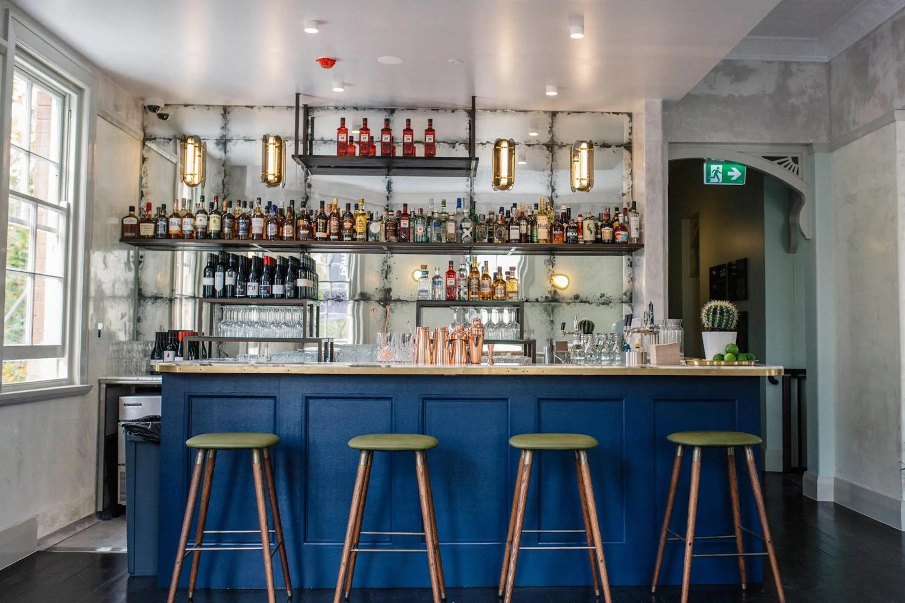 Lounge or bar in Terminus Hotel Pyrmont