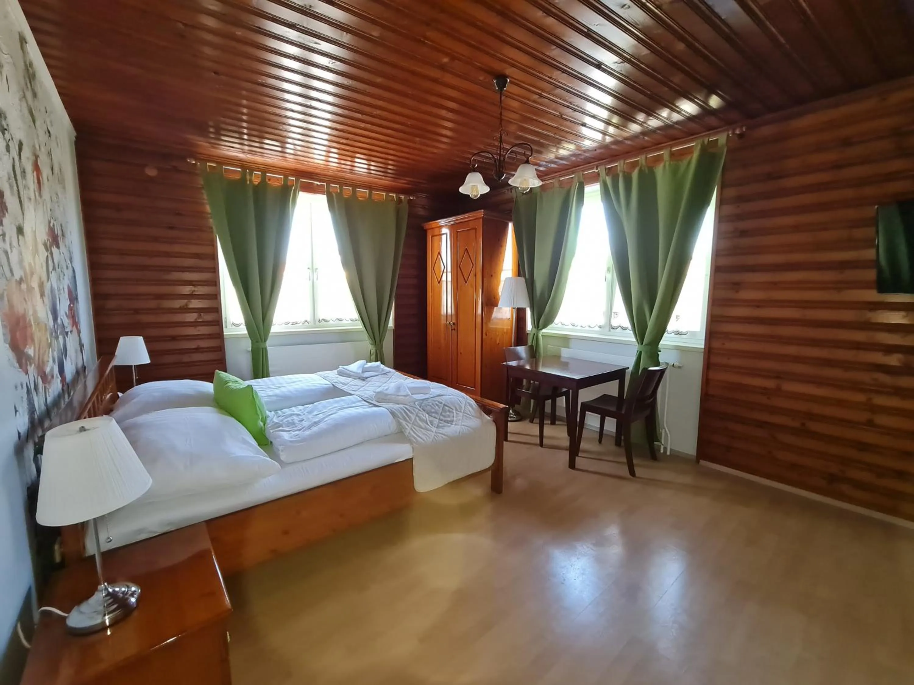 Photo of the whole room, Bed in Vita Gasthof