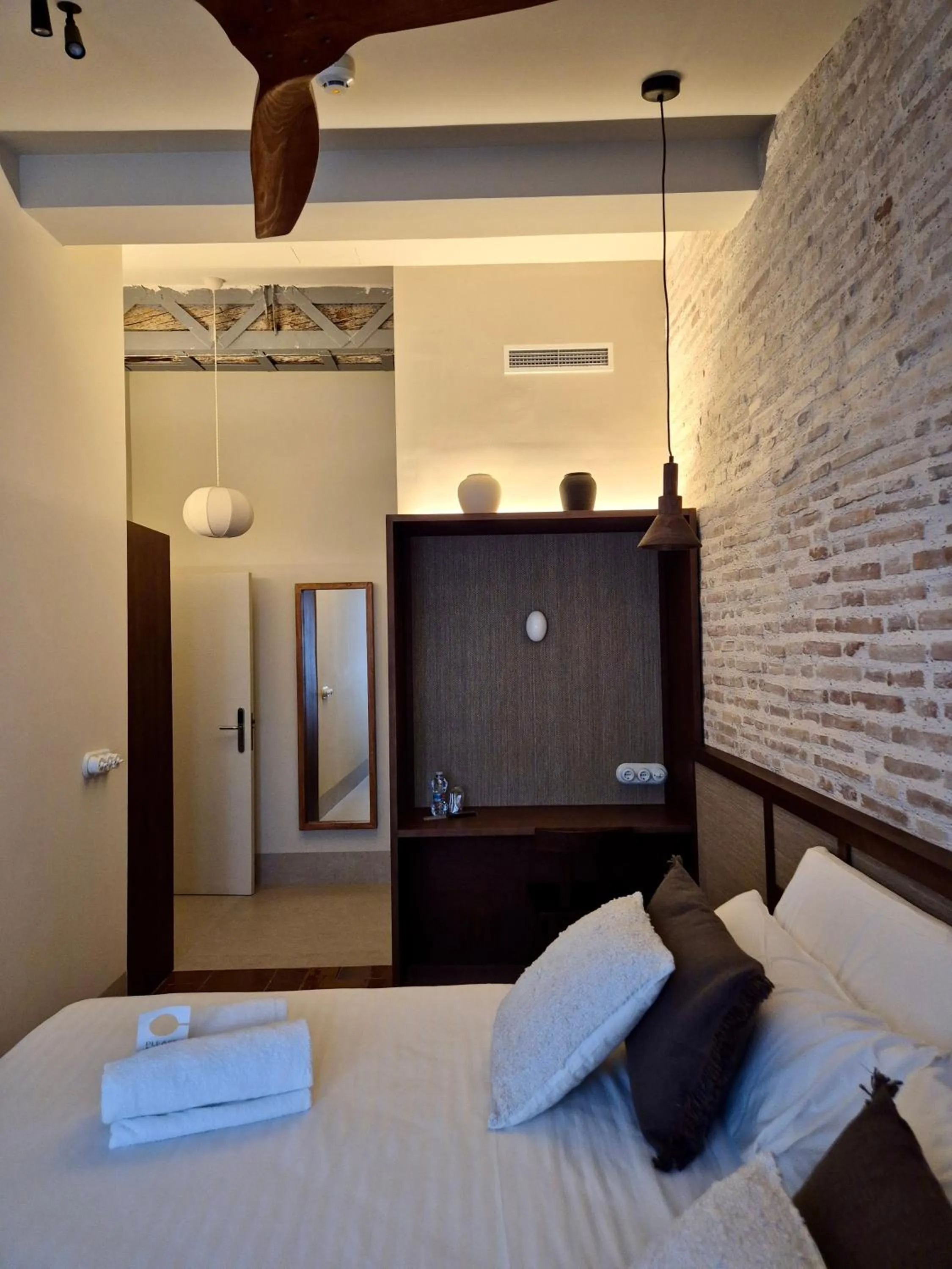 Photo of the whole room, Bed in Cosy Rooms Bolsería