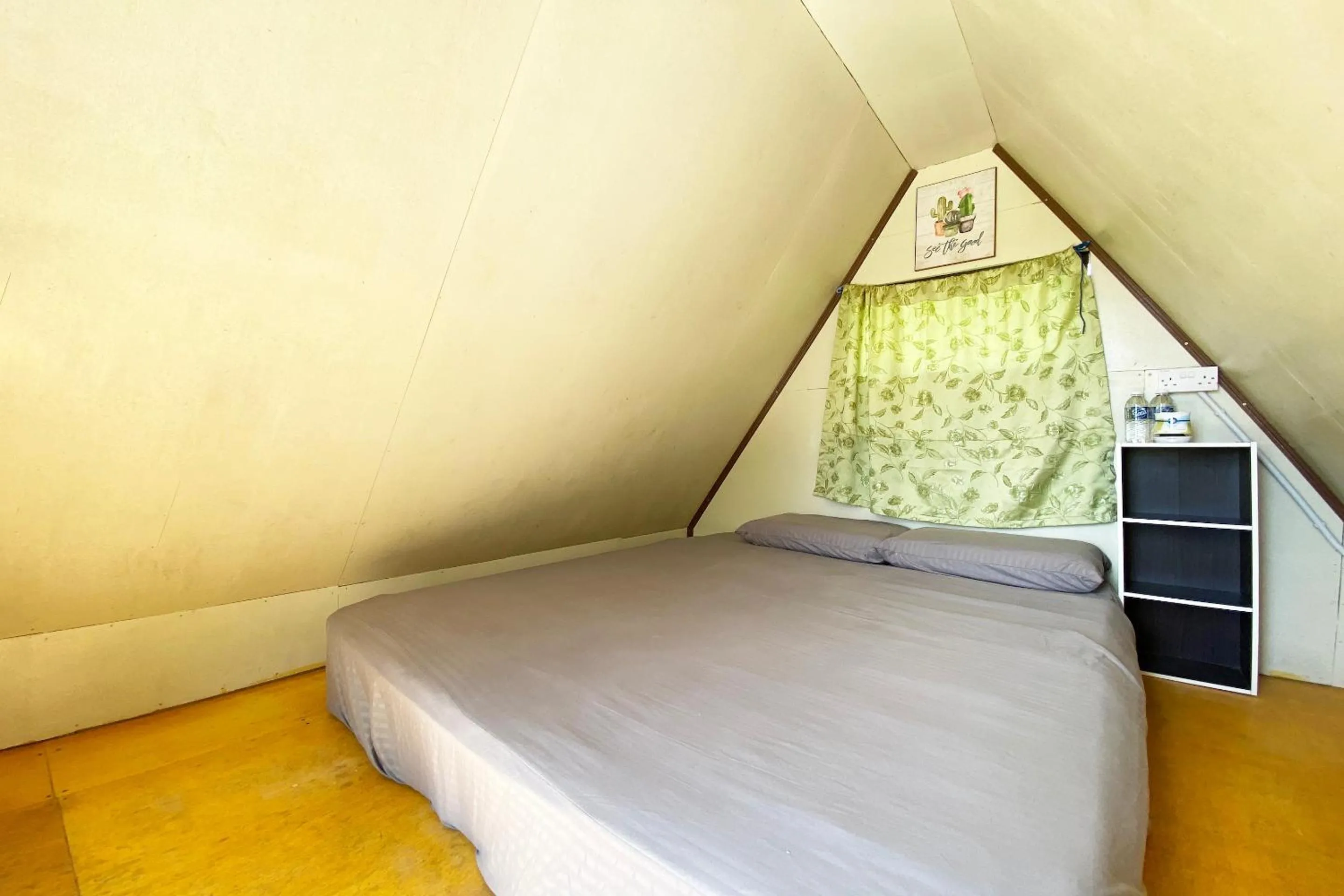 Bedroom in Lily Cottage & Kitchen