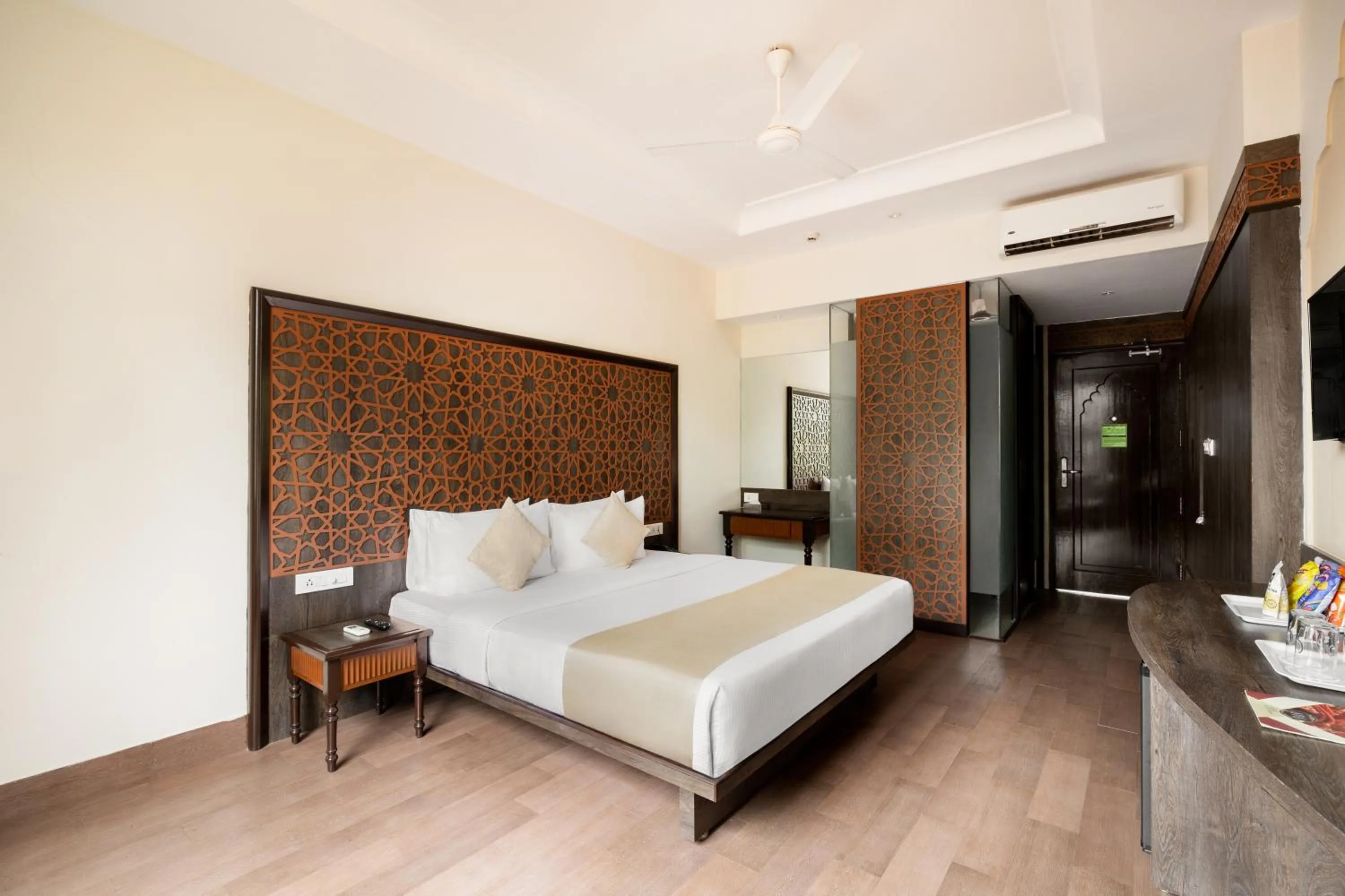 Bedroom, Bed in Rio Boutique