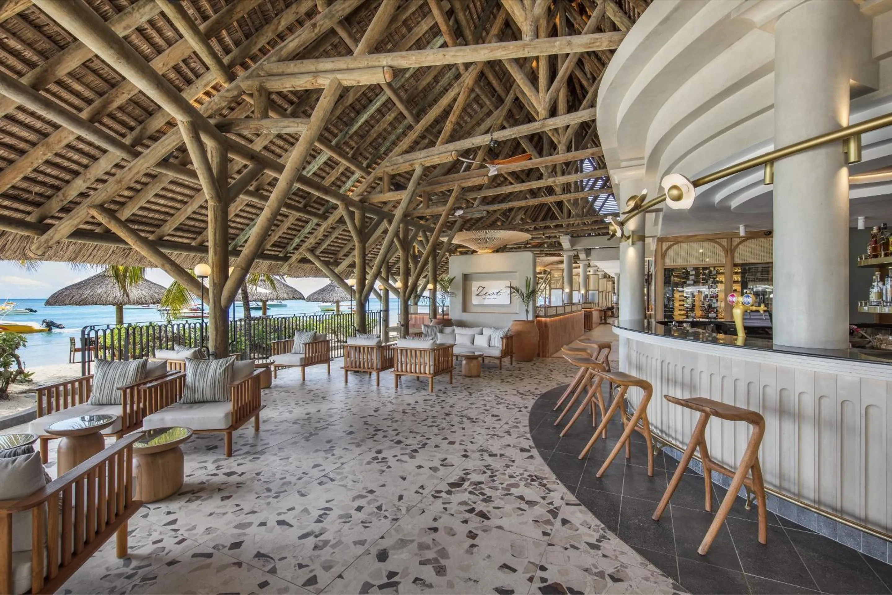 Restaurant/places to eat in Paradis Beachcomber Golf Resort & Spa
