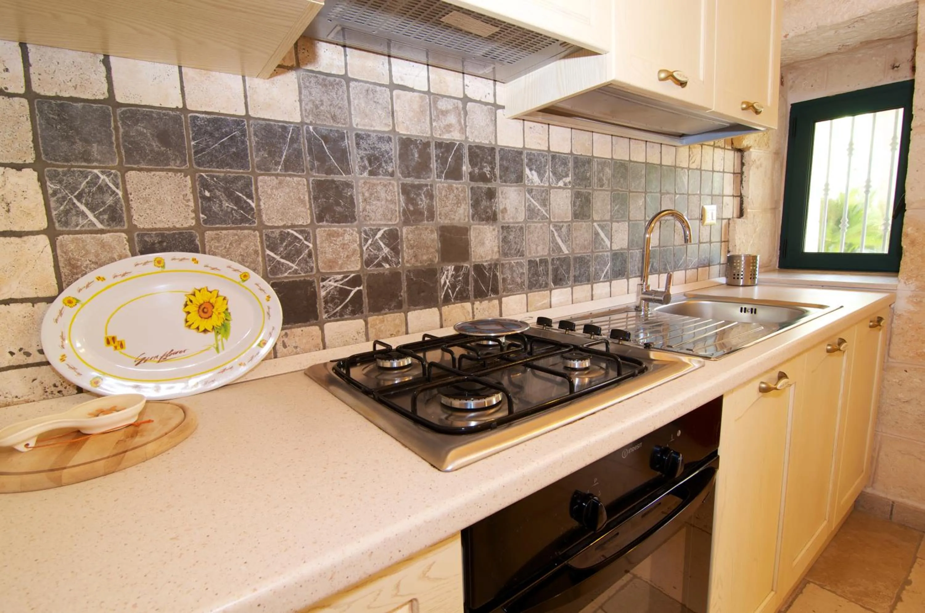 Kitchen or kitchenette in Relais Villa Lucia