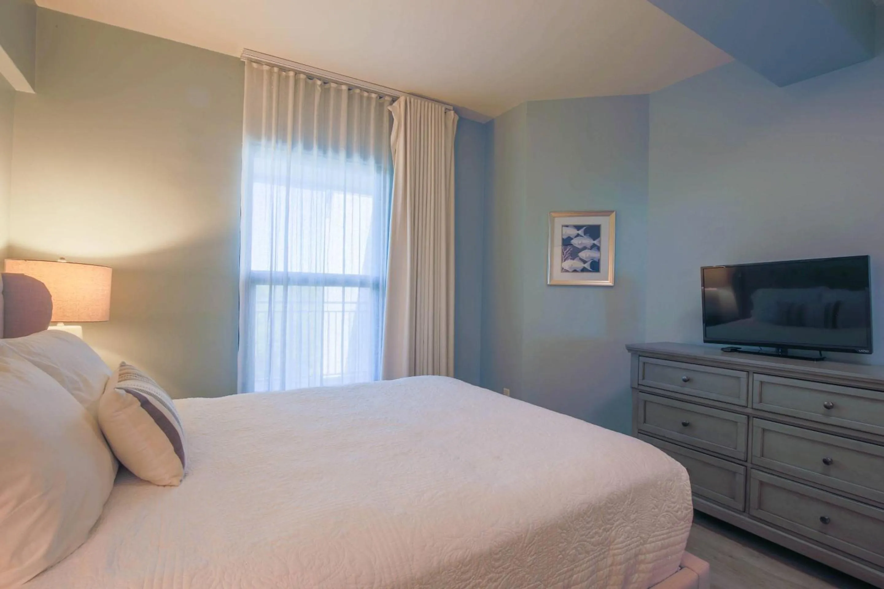 Bed in Artist's Palette