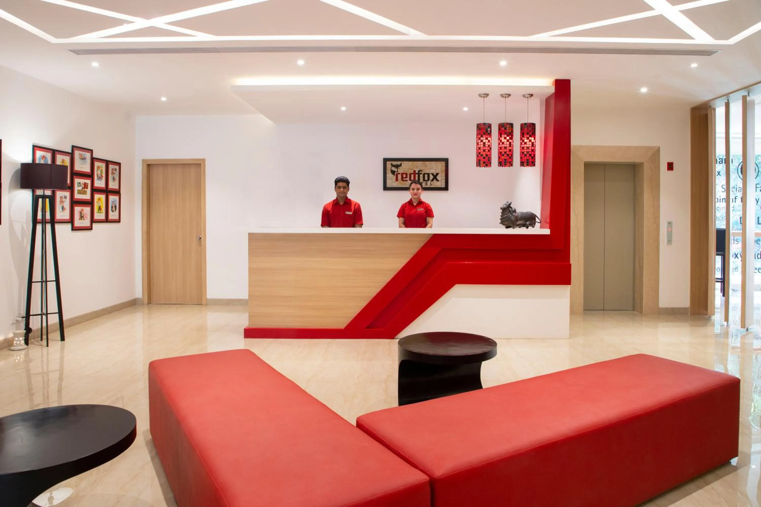 Lobby or reception in Red Fox by Lemon Tree Hotels, Dehradun