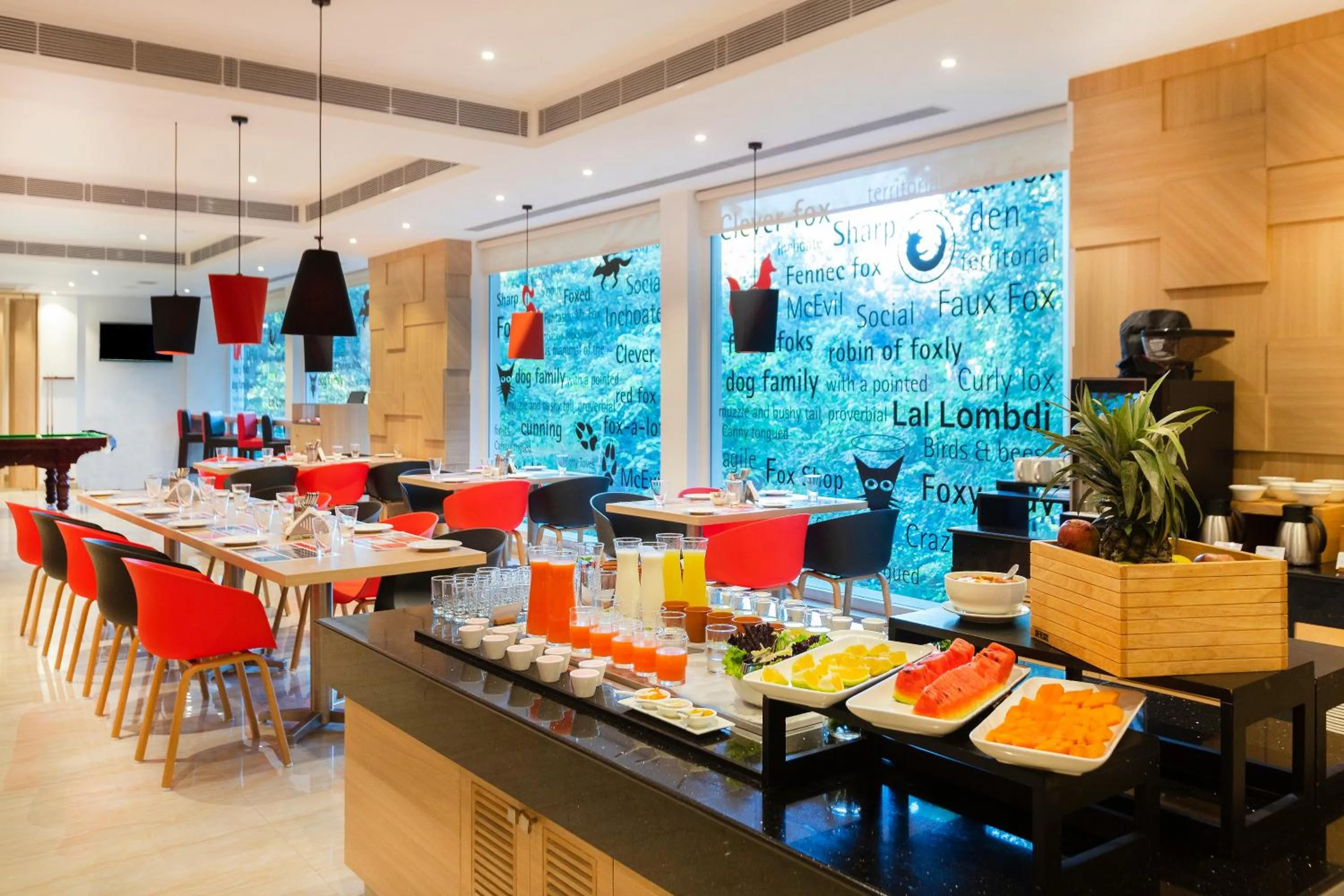 Restaurant/places to eat in Red Fox by Lemon Tree Hotels, Dehradun