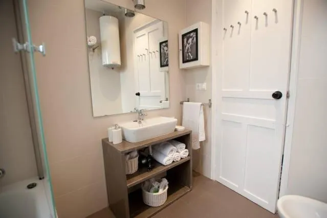 Bathroom in Apartamentos Calle Rosario