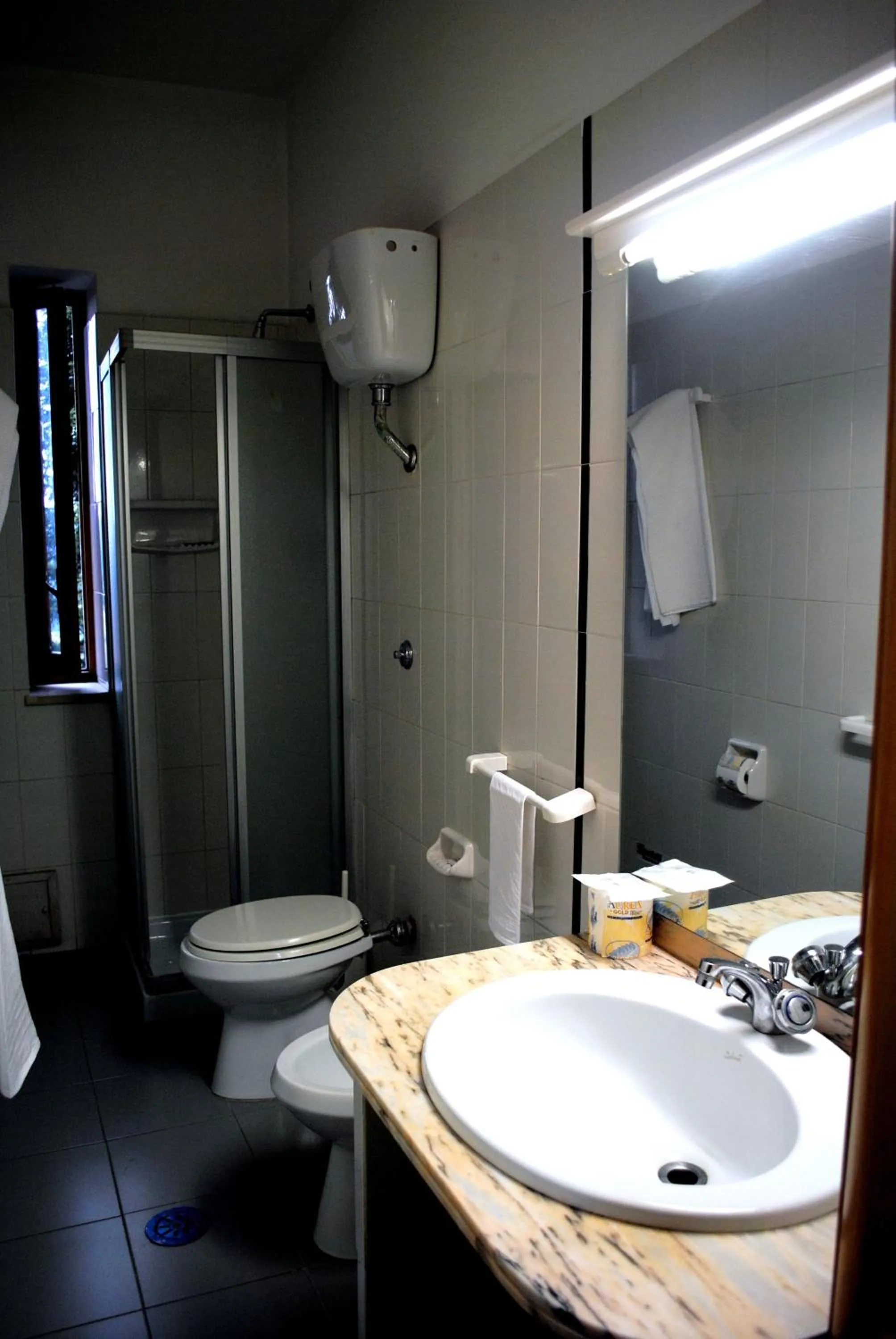 Bathroom in Hotel Meranda