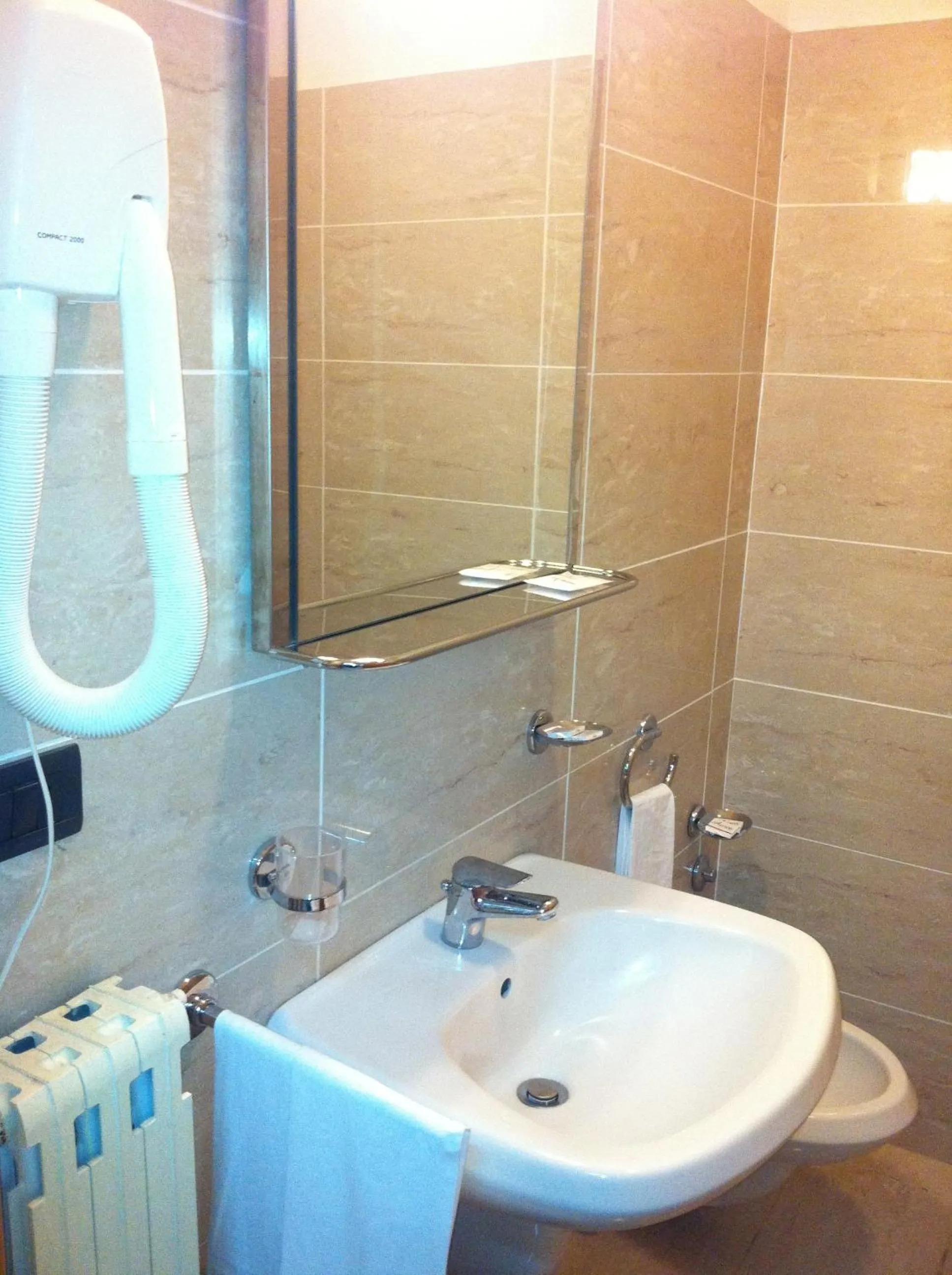 Bathroom in Hotel Meranda