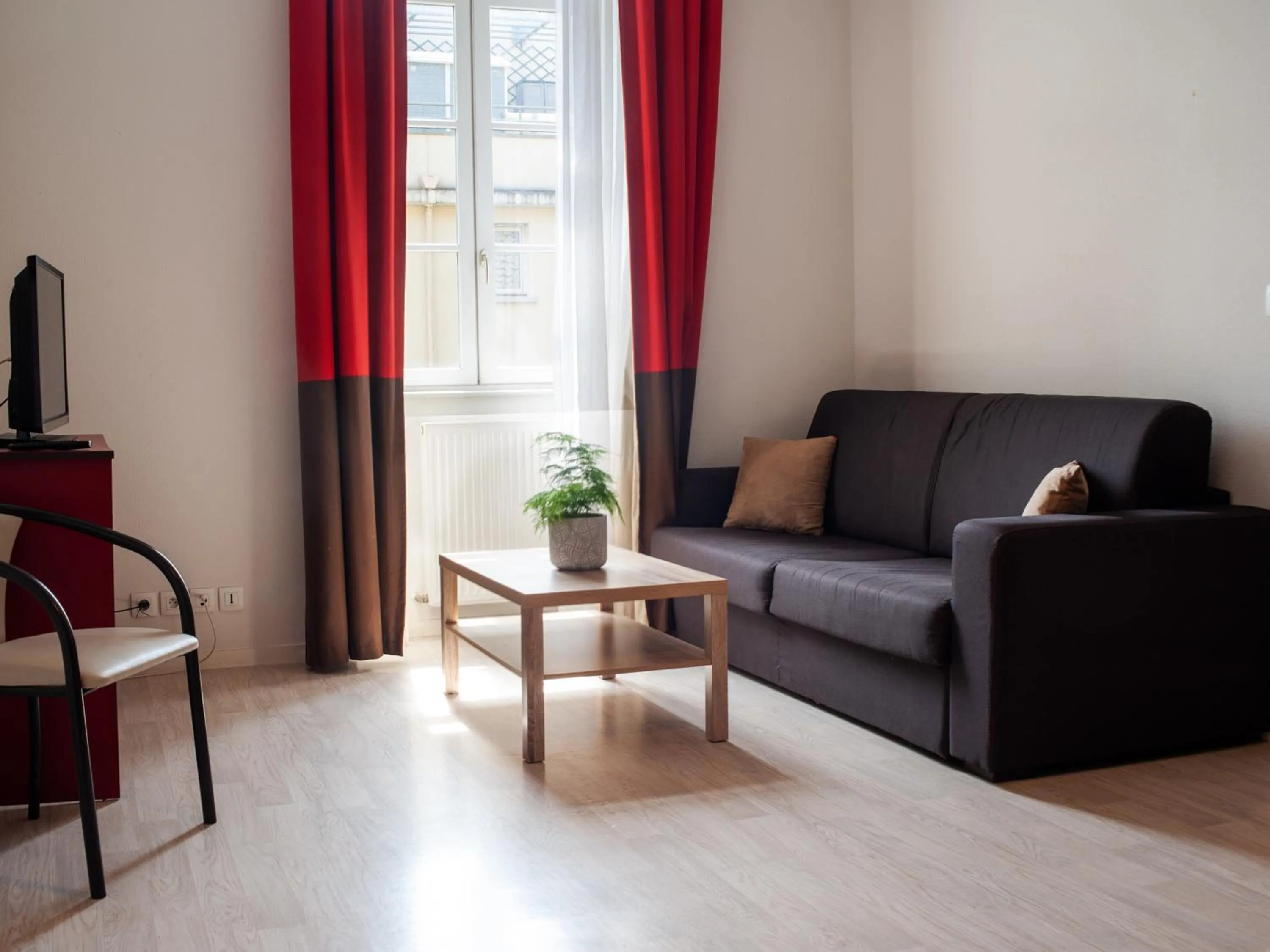 Seating area in Résidence Vacancéole - Duguesclin