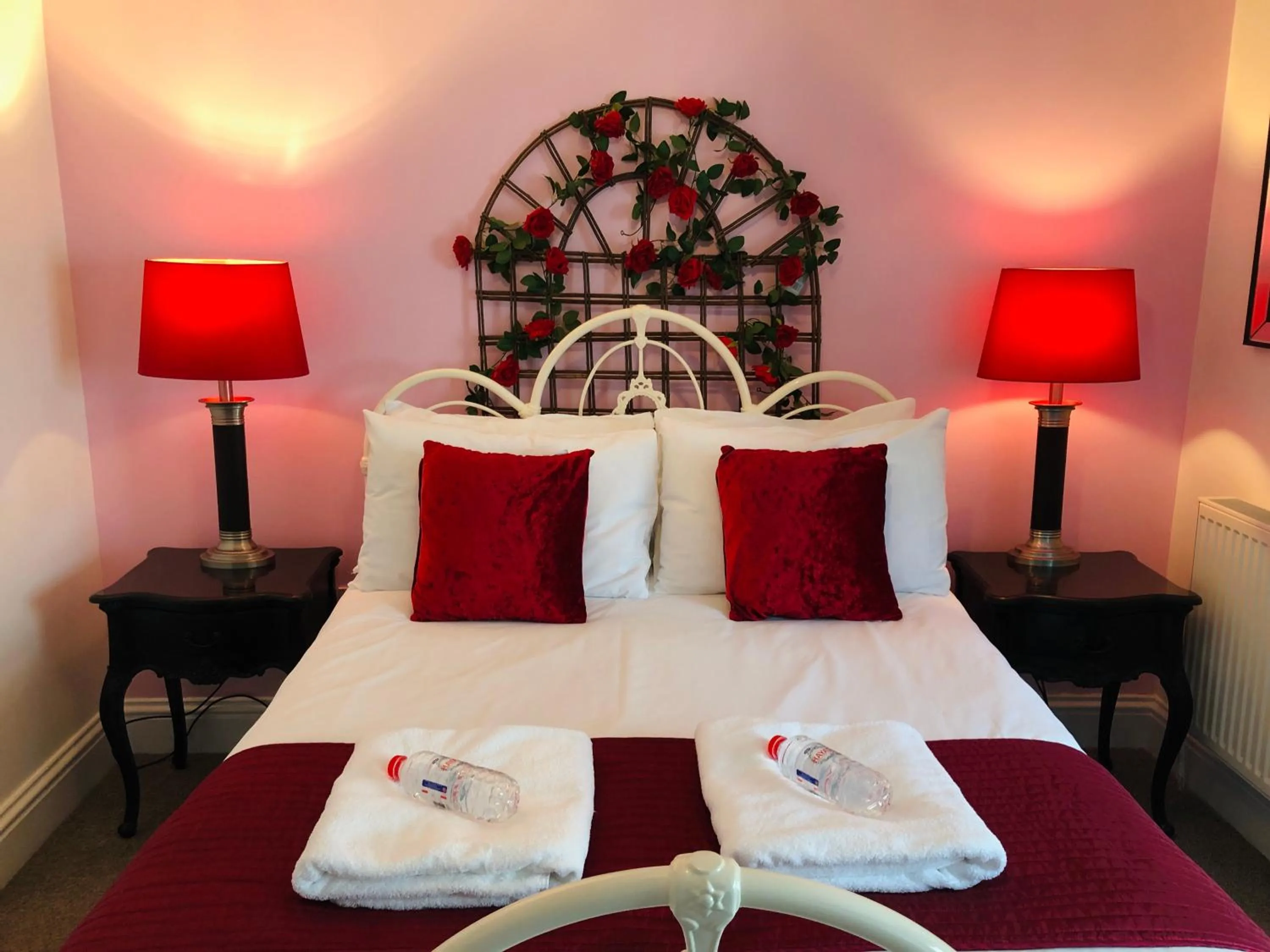 Bed in Grand Pier Guest House