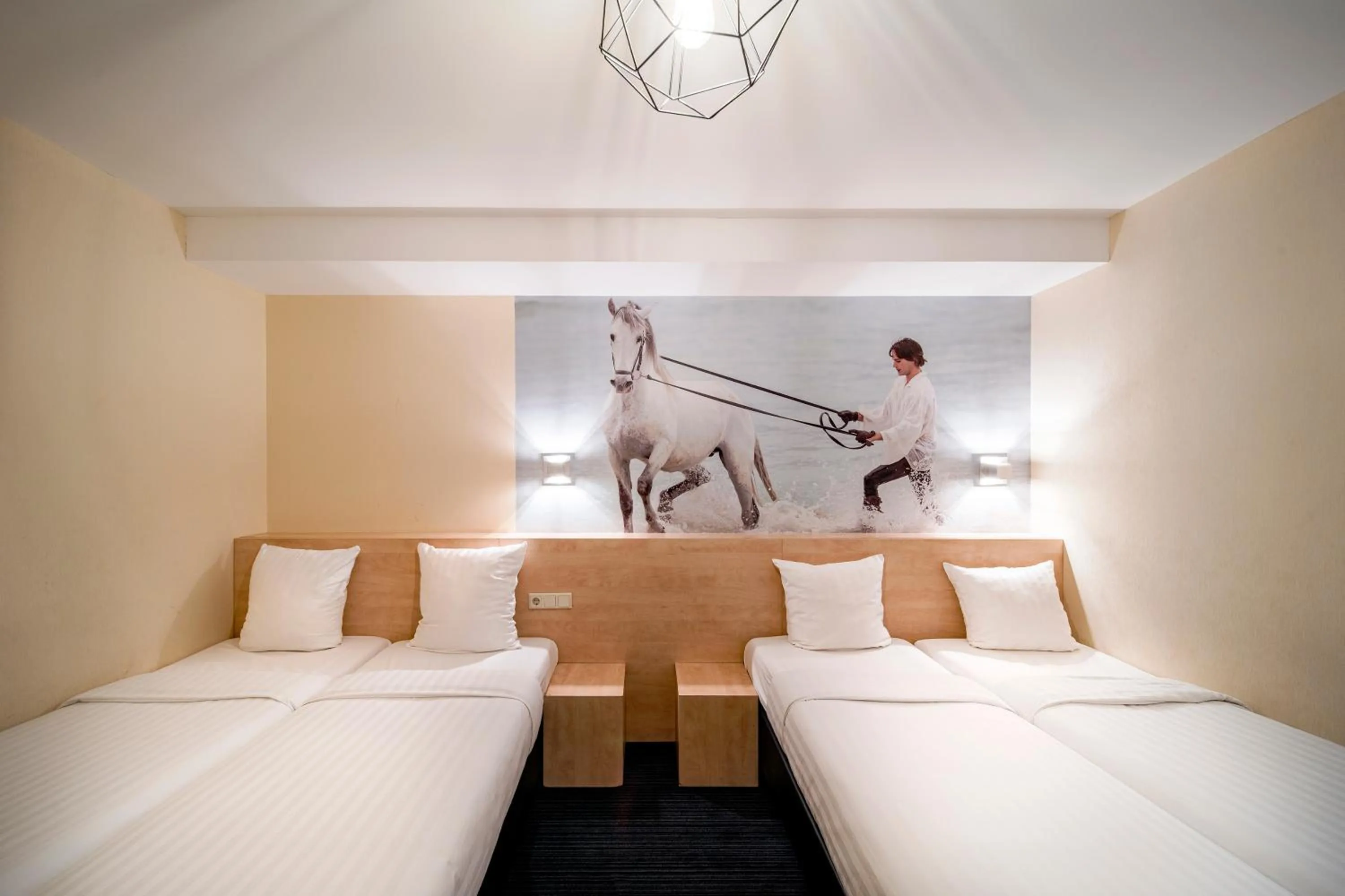 Bedroom in Hotel Iron Horse Amsterdam