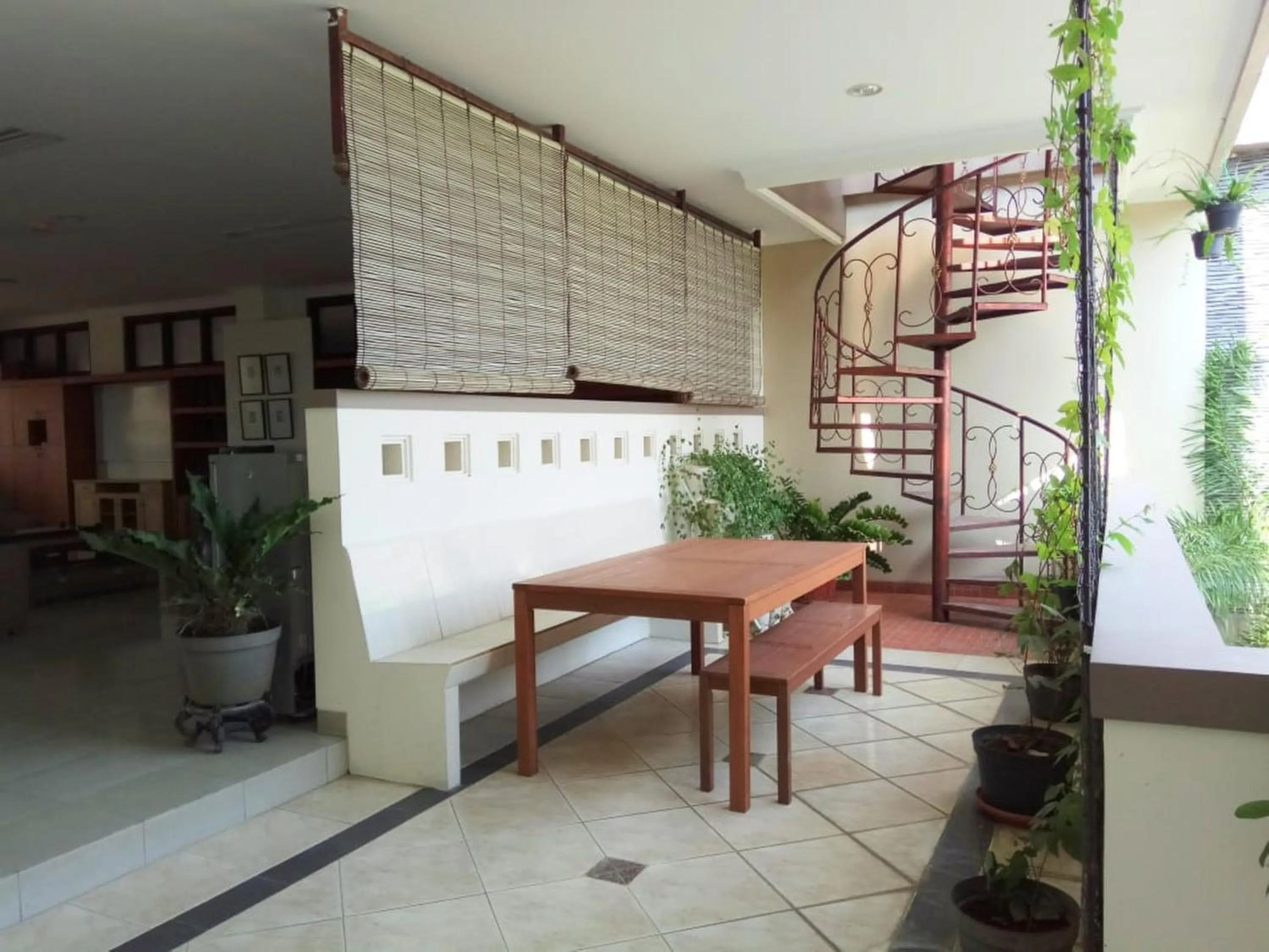 Patio in GK Gallery Rumah Sewa