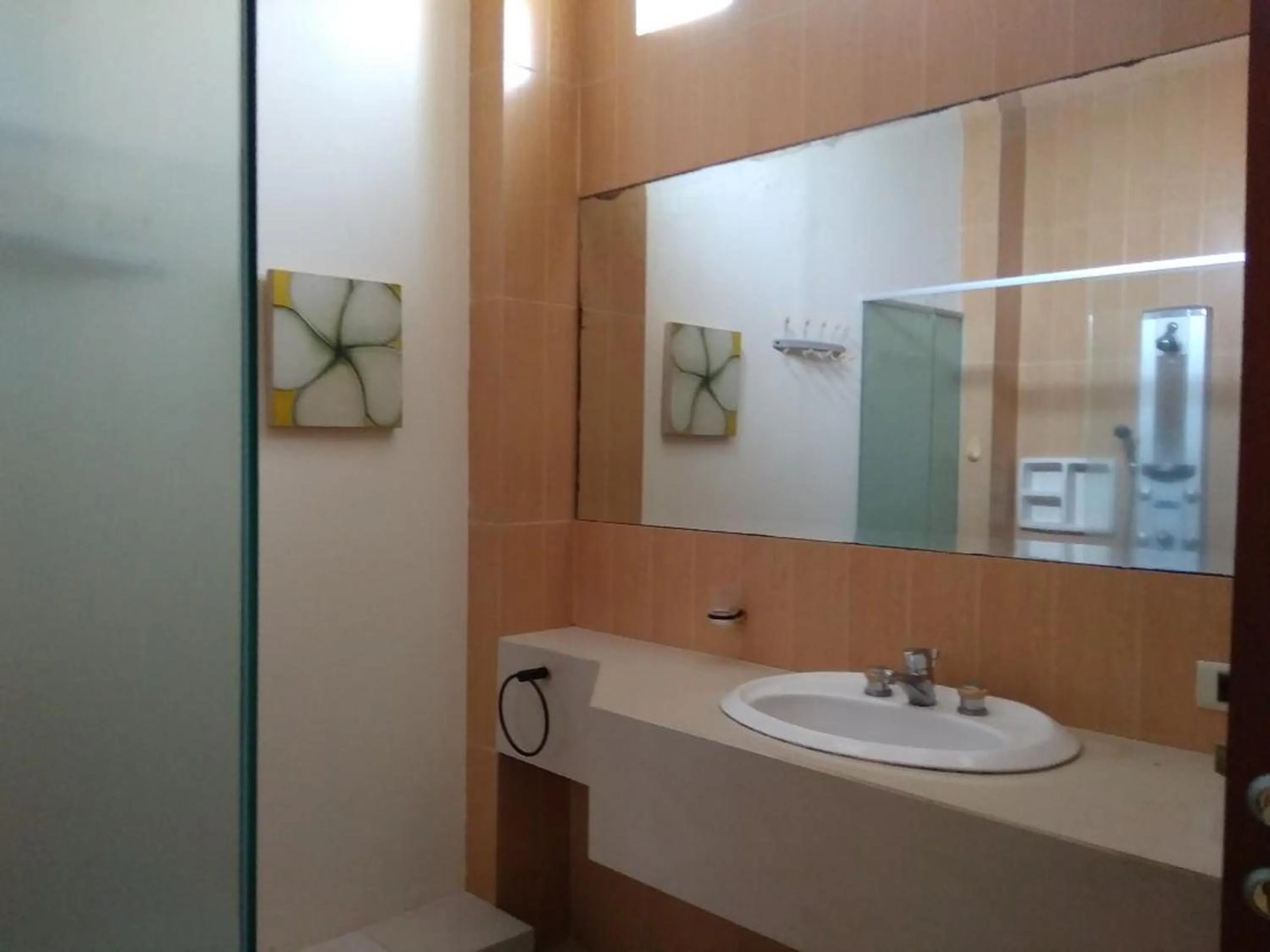 Bathroom in GK Gallery Rumah Sewa