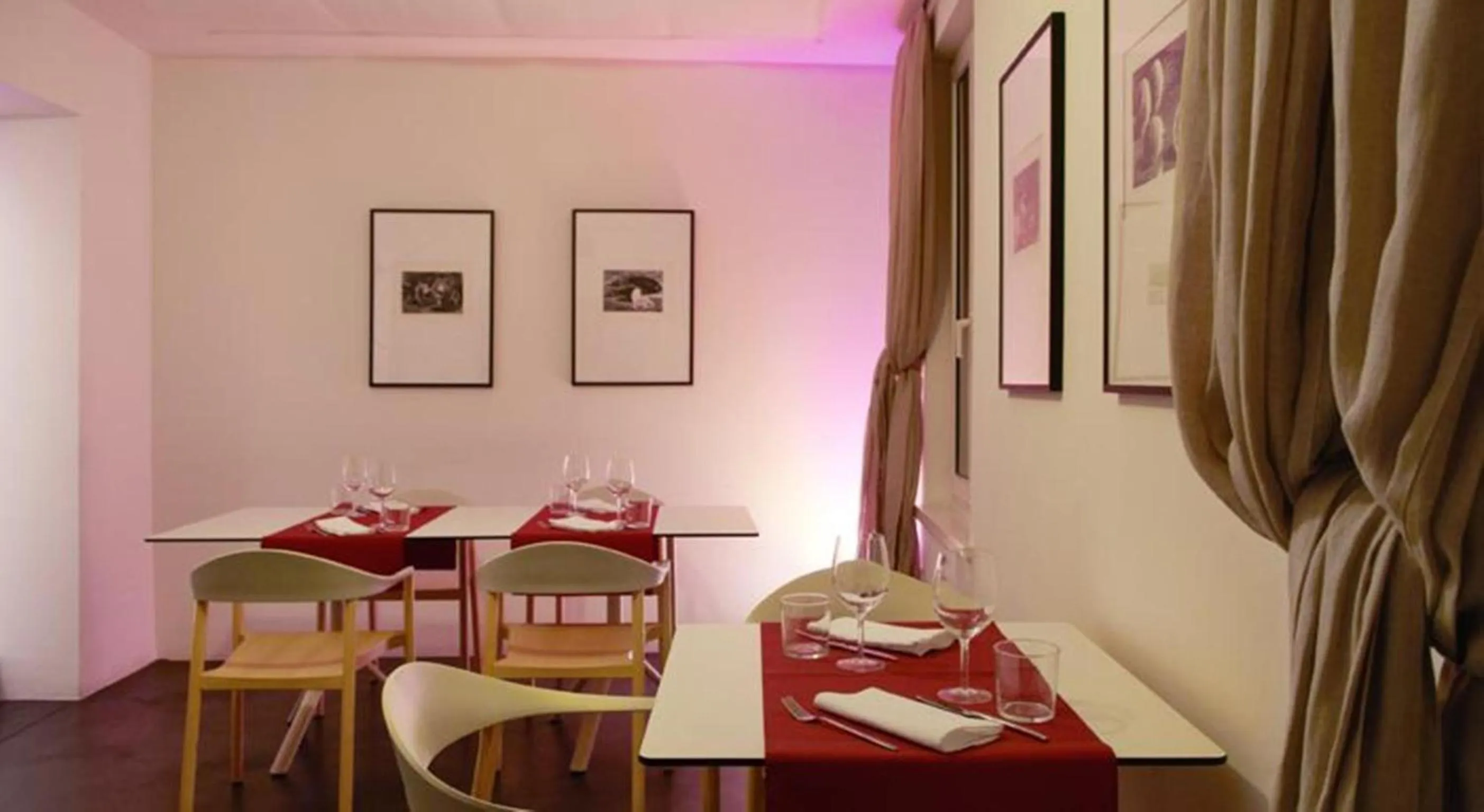 Restaurant/places to eat in Hotel Gabbani