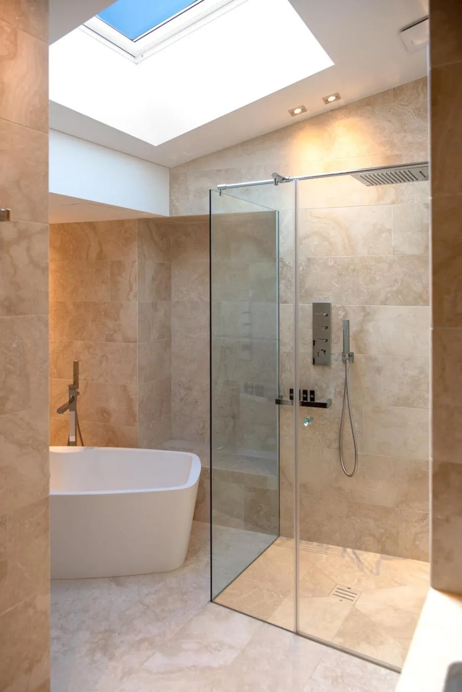 Shower in Hotel Gabbani