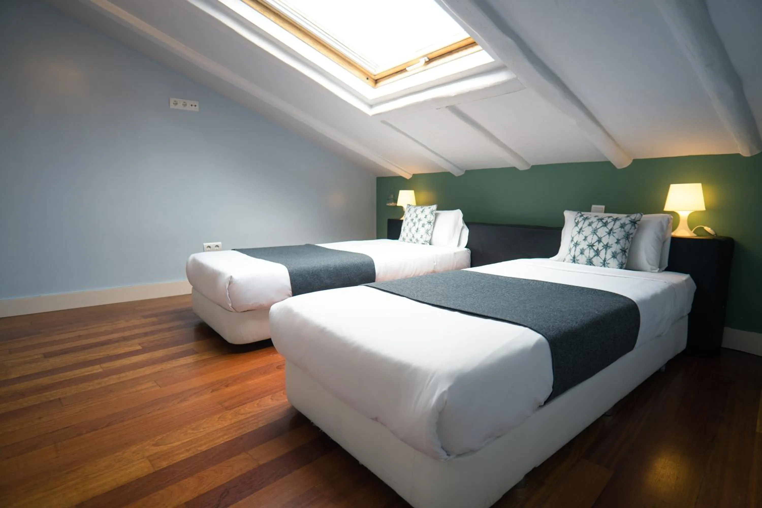 Bedroom in Smartr Madrid Atocha