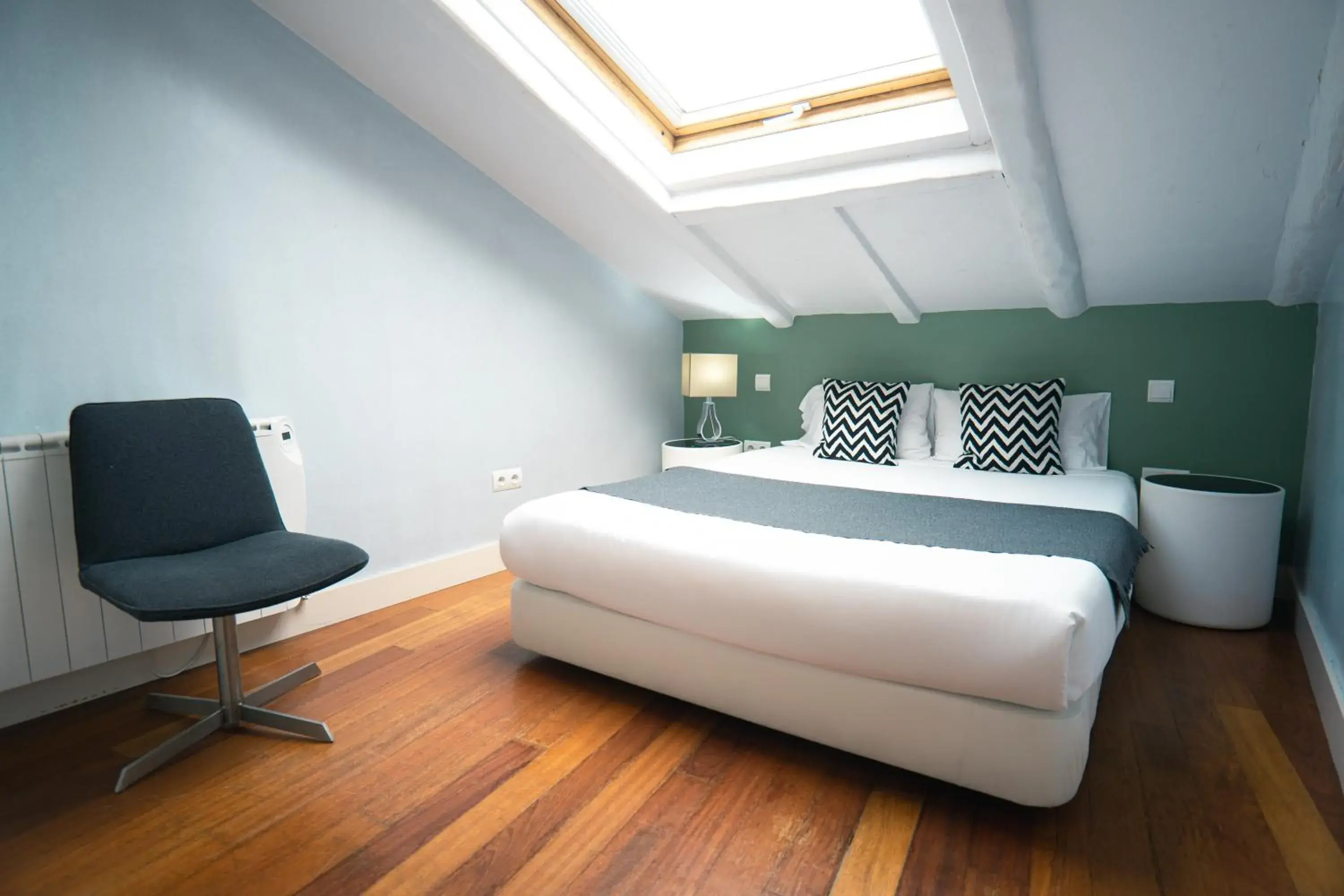 Duplex Three-Bedroom Apartment with Two Bathrooms in Smartr Madrid Atocha Duplex Three-Bedroom Apartment with Two Bathrooms in Smartr Madrid Atocha