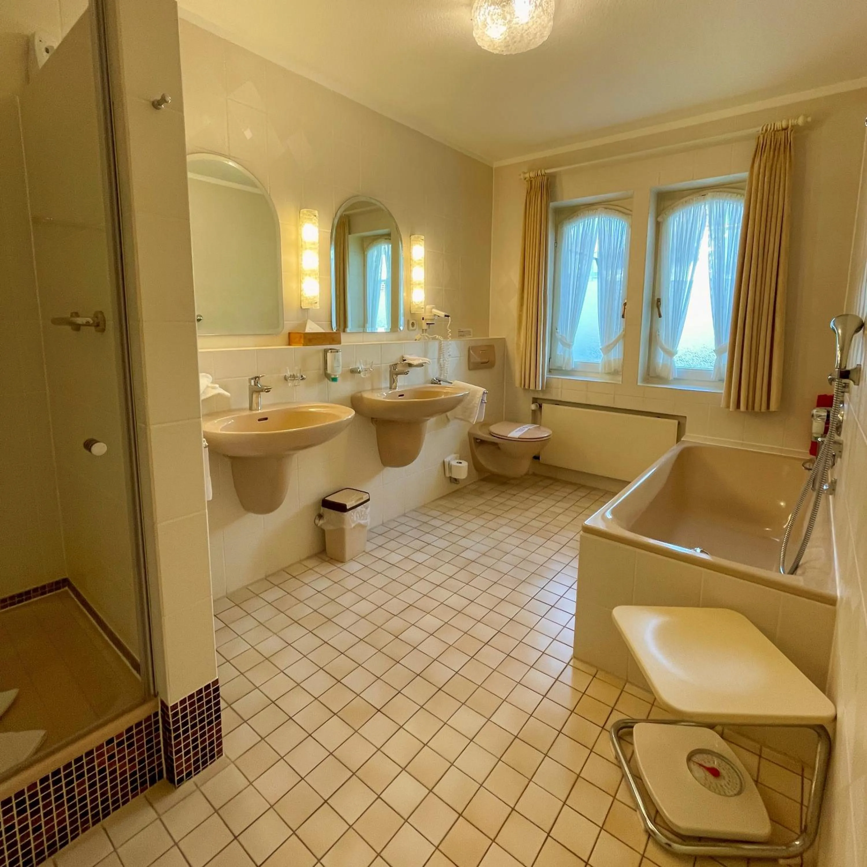 Toilet in Villa am Park