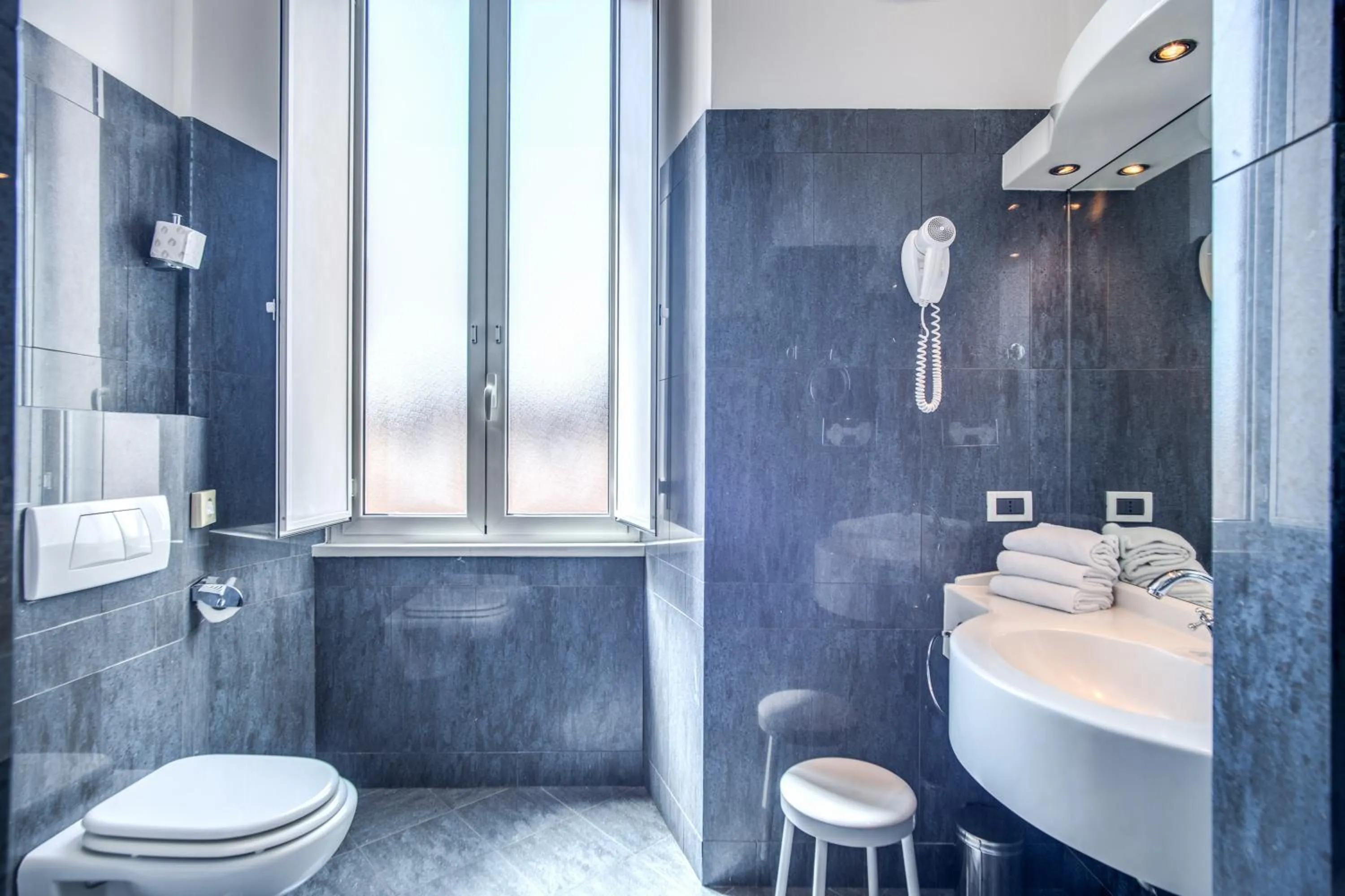 Toilet in Hotel Della Torre Argentina