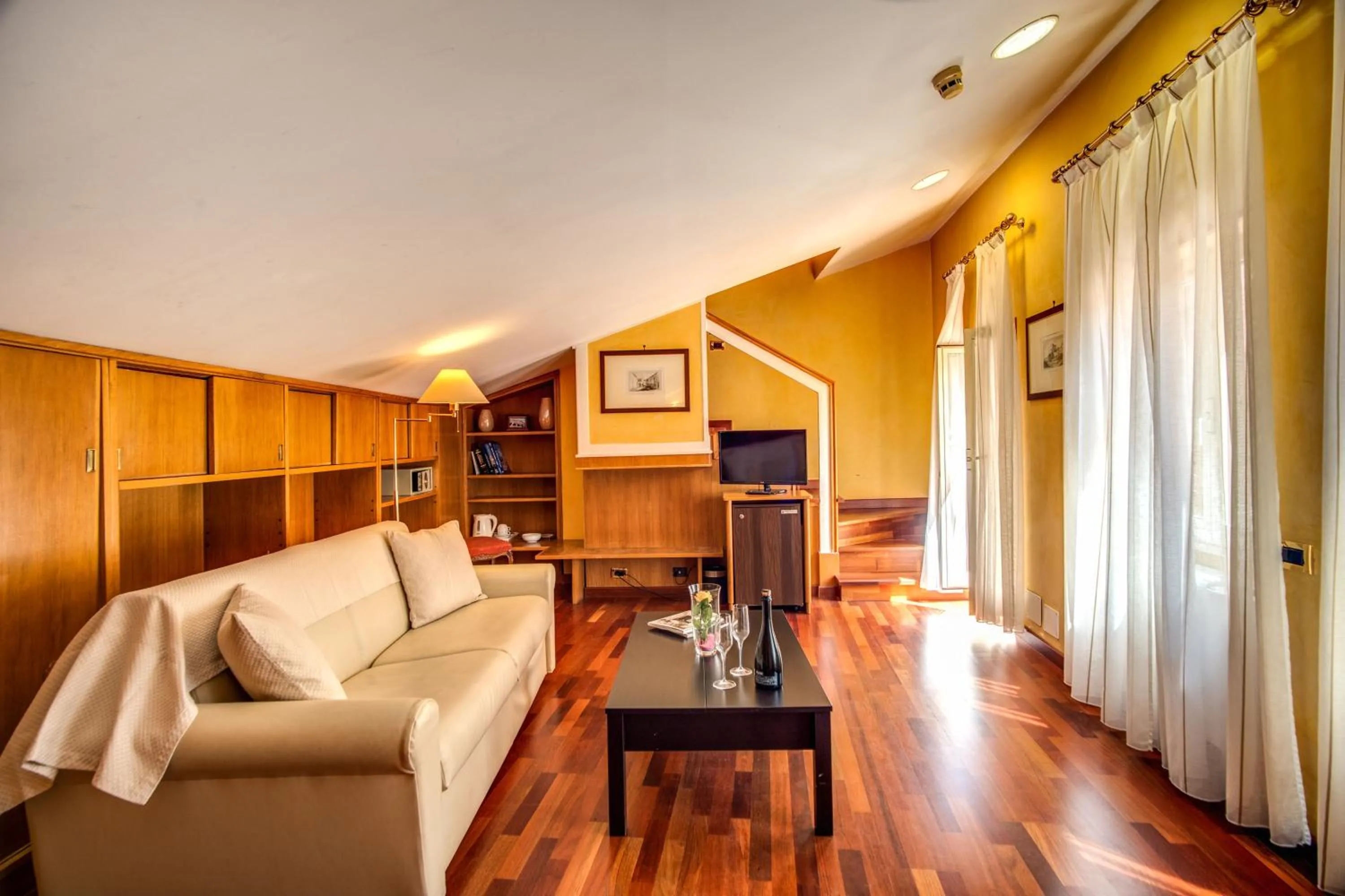 Seating area in Hotel Della Torre Argentina