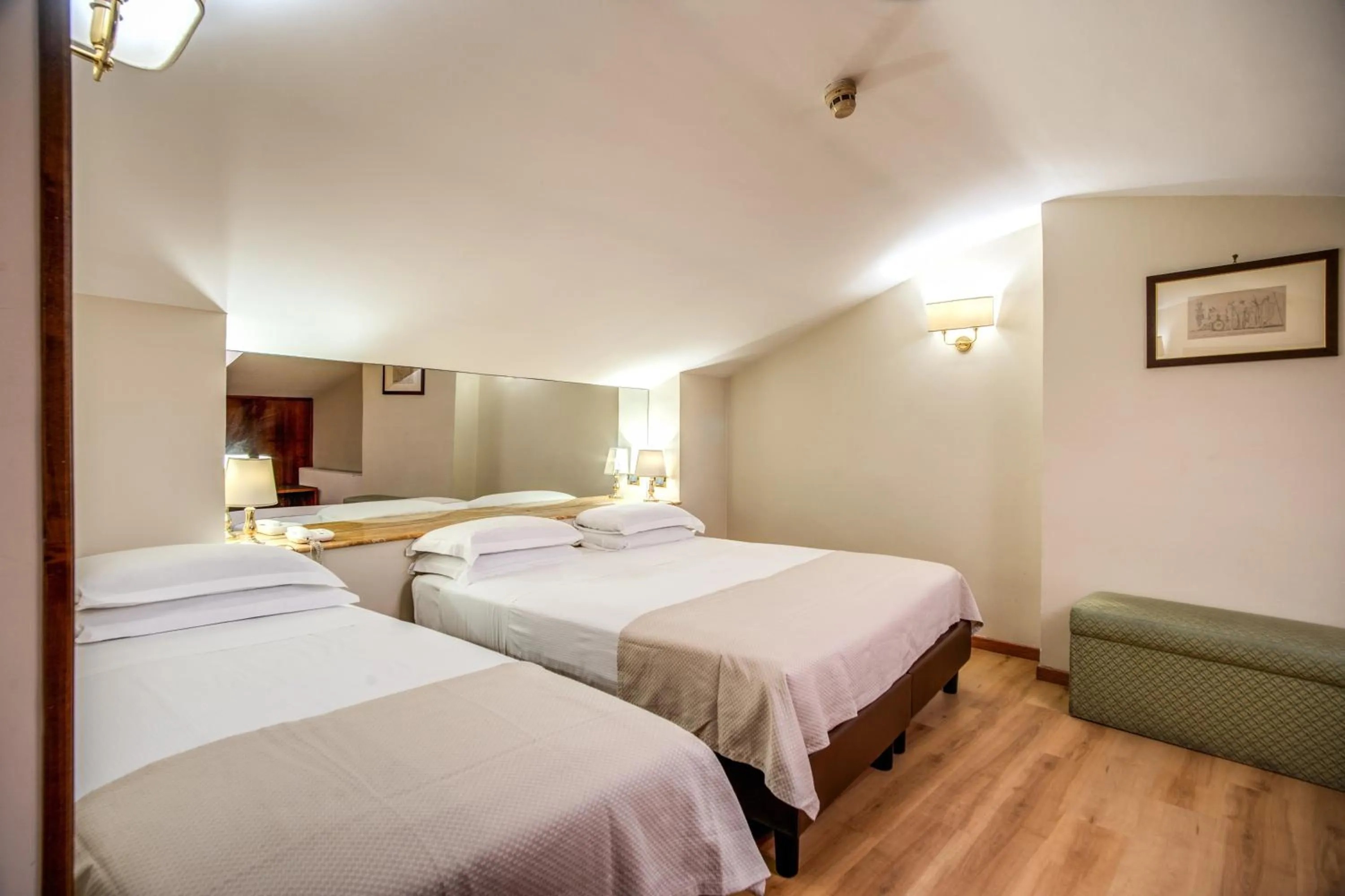 Bed in Hotel Della Torre Argentina